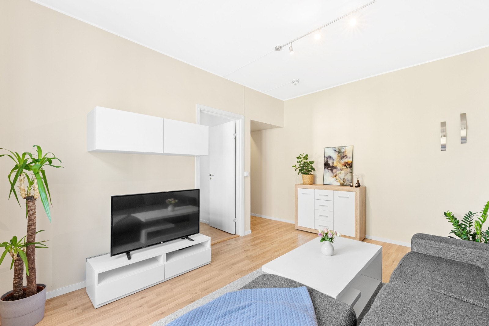 Samsolgt by DNB Eiendom har gleden av å presentere Jon Raudes gate 1! En meget flott 2-roms beliggende i et svært populært boområde på Lademoen! Galleribilde