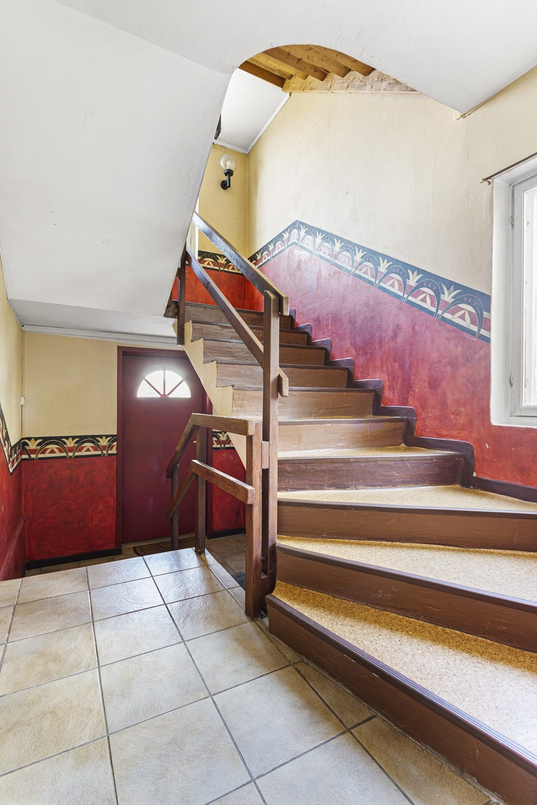 E
ntré m/trapp. Galleribilde