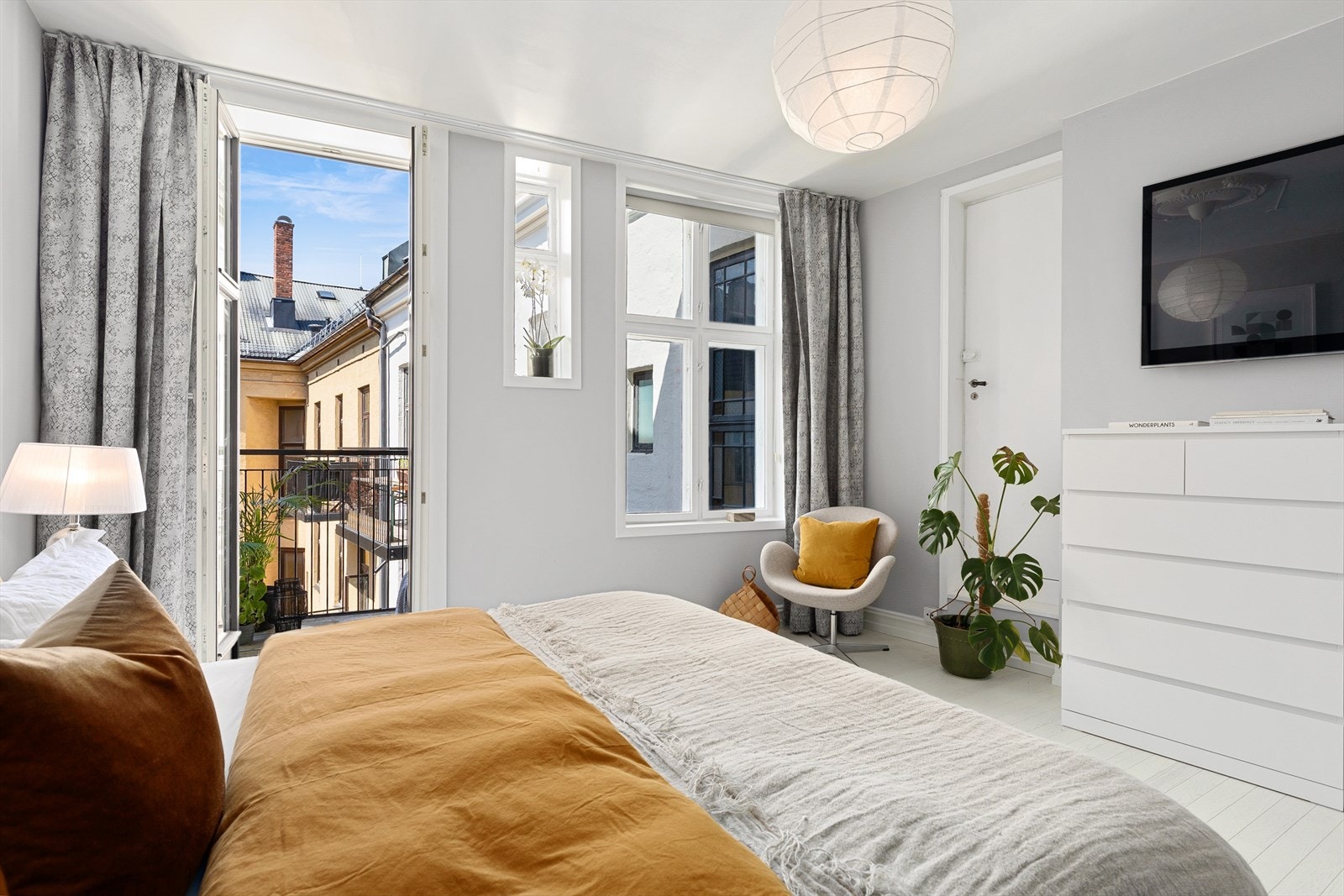 Utgang til deilig vestvendt balkong på ca. 2,4 kvm Galleribilde