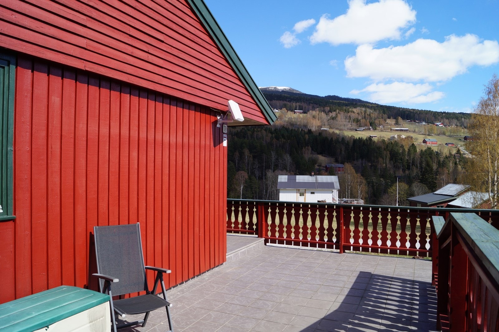 Veranda bygget over garasje/verksted Galleribilde