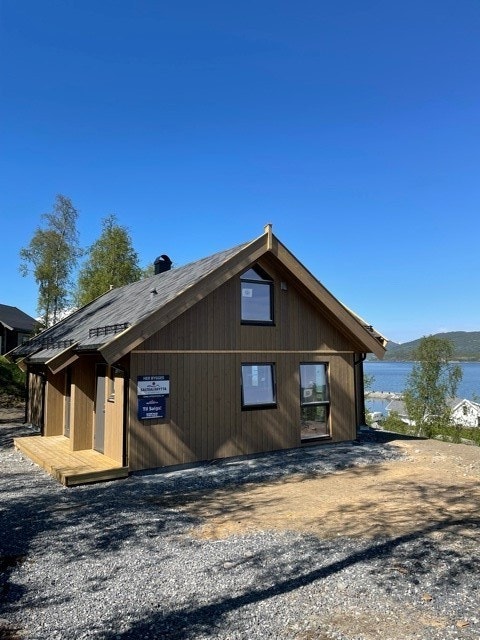 Fantastisk utsikt på en romslig tomt! Galleribilde