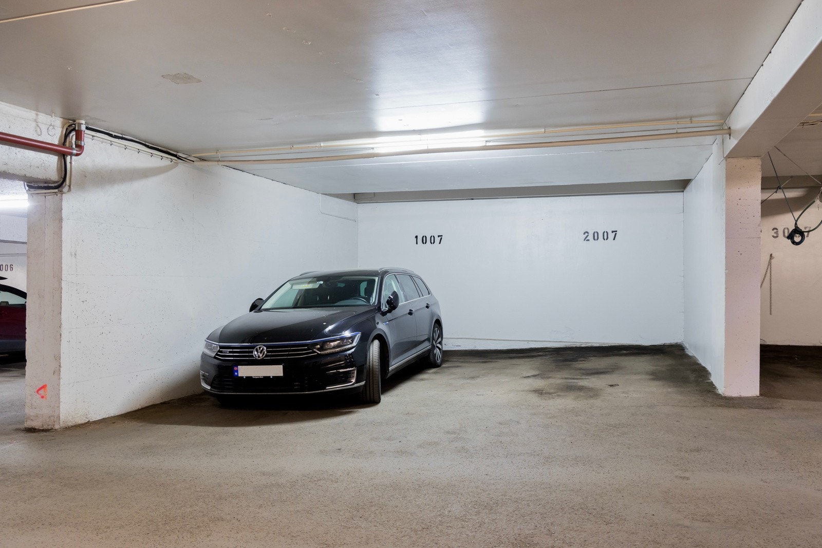 Leiligheten disponerer plass i garasjeanlegg med mulighet for el-lading. Galleribilde