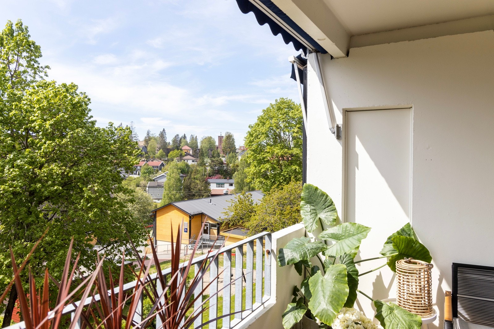 Hyggelig utsikt fra balkongen. Galleribilde