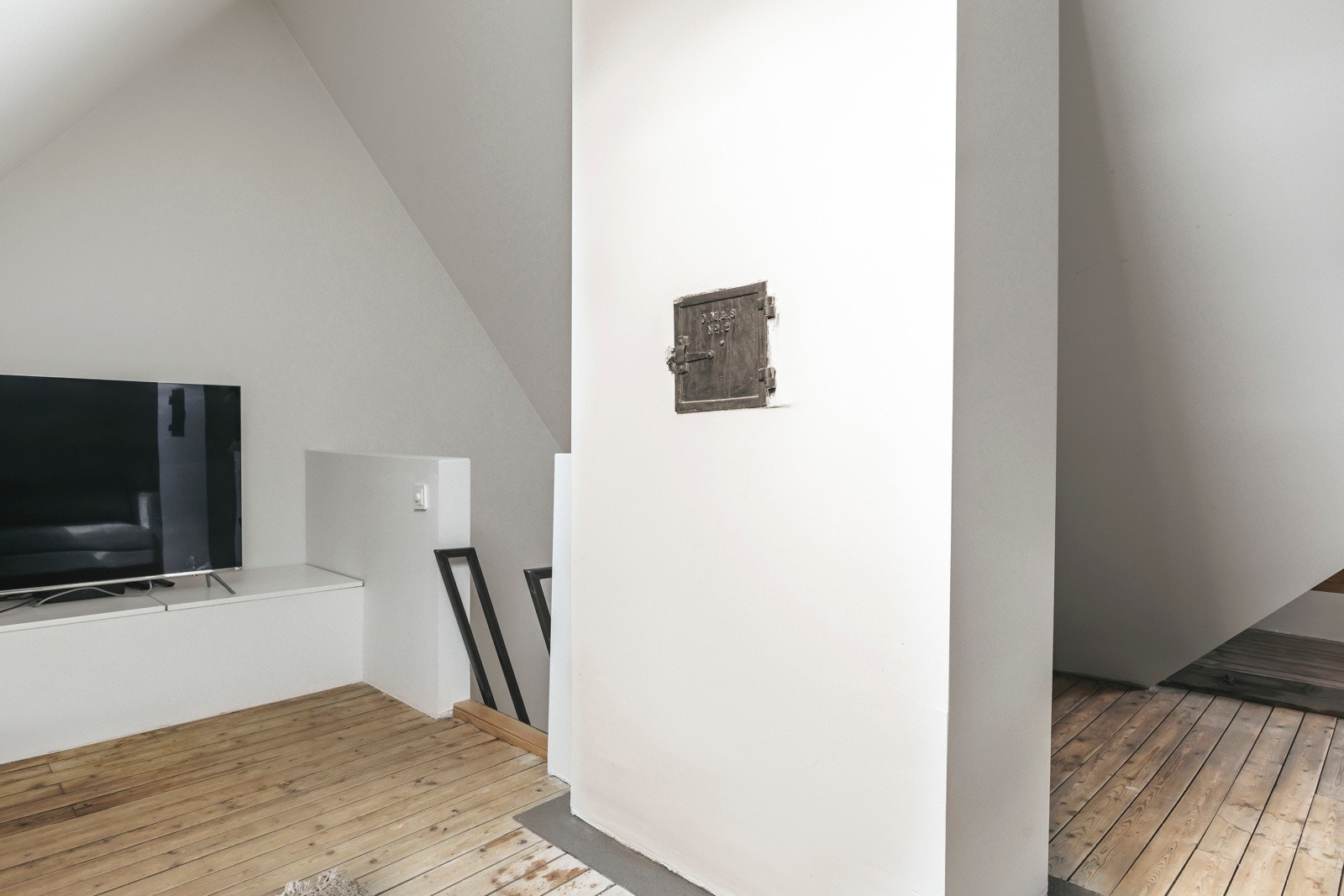 Hems/loft med muligheter. Galleribilde