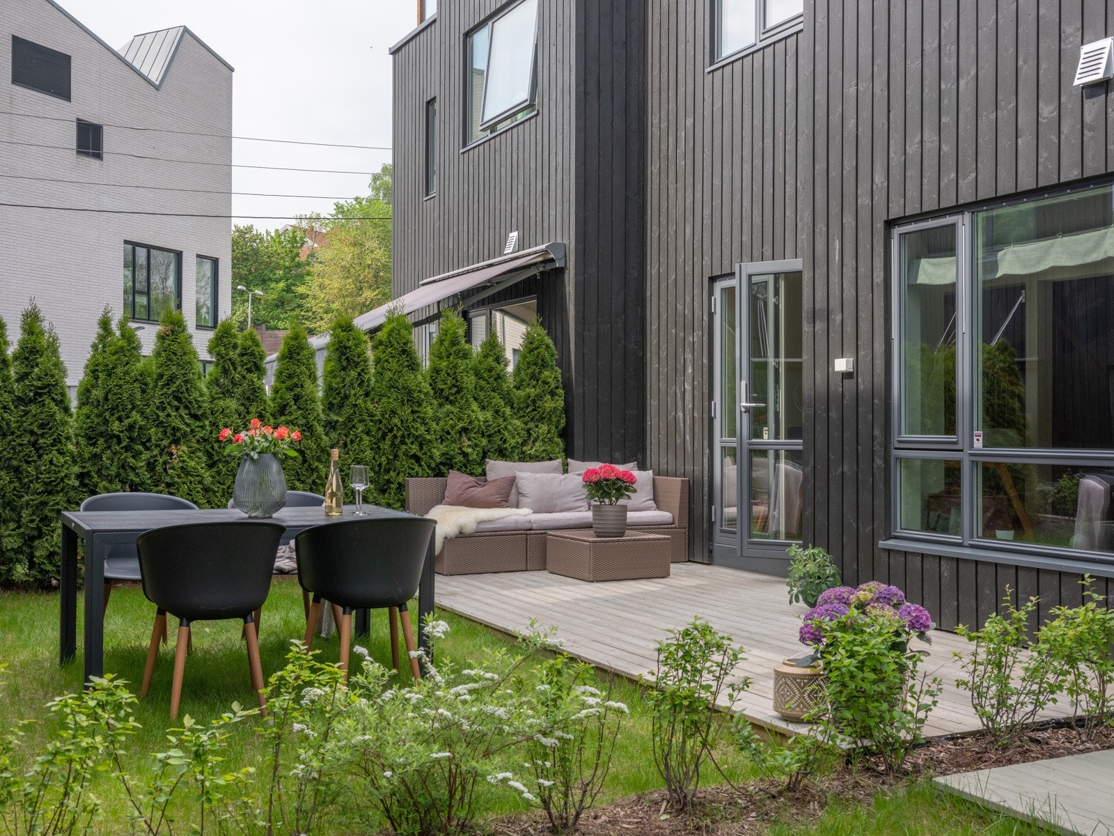 Velkommen til koselige Ris Skolevei. Galleribilde