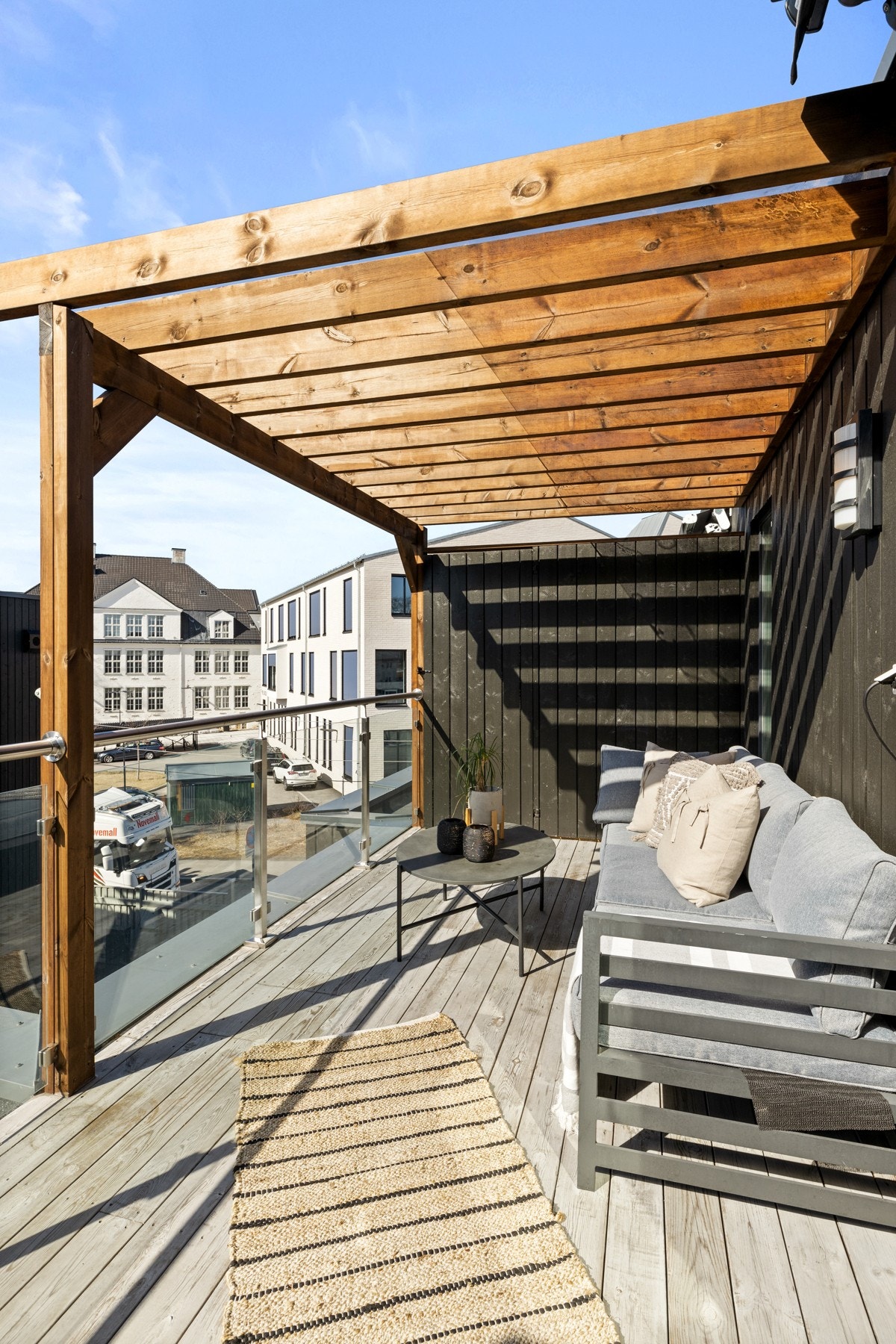 Takterrassen er på ca. 13 kvm. Galleribilde