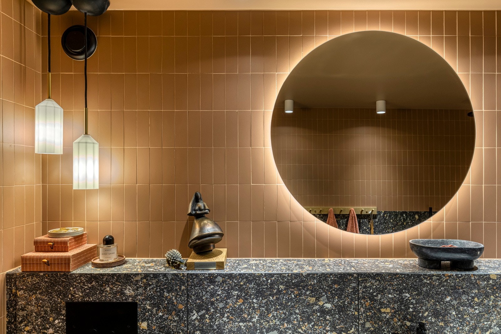 Pene fliser fra Winckelman. Galleribilde