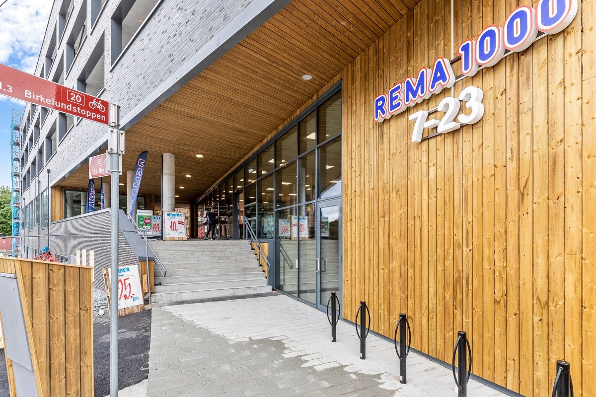 Rema1000 i underetasjen , her handler du uten å gå ut av huset Galleribilde
