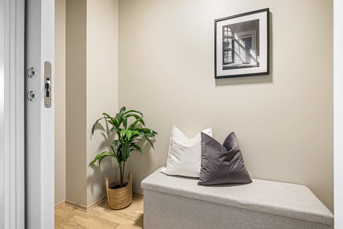Innvendig bod Galleribilde