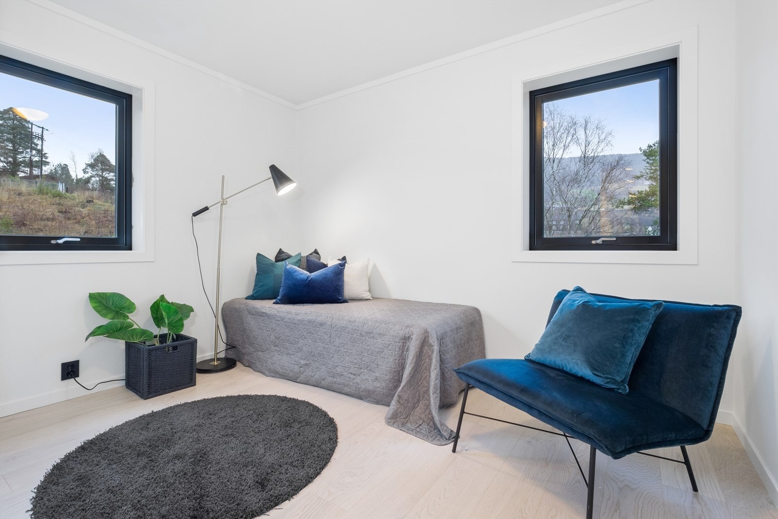 Lyst og delikat soverom. Galleribilde