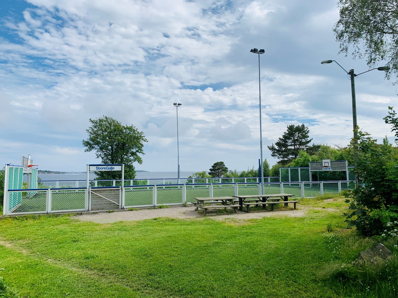 Kort gåavstand til fotballbane og lekeplass på Galgebergtangen Galleribilde