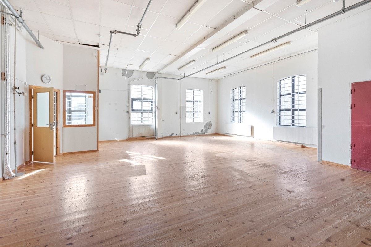 Hovedetasjen fra den eldste delen fra 1862 Galleribilde