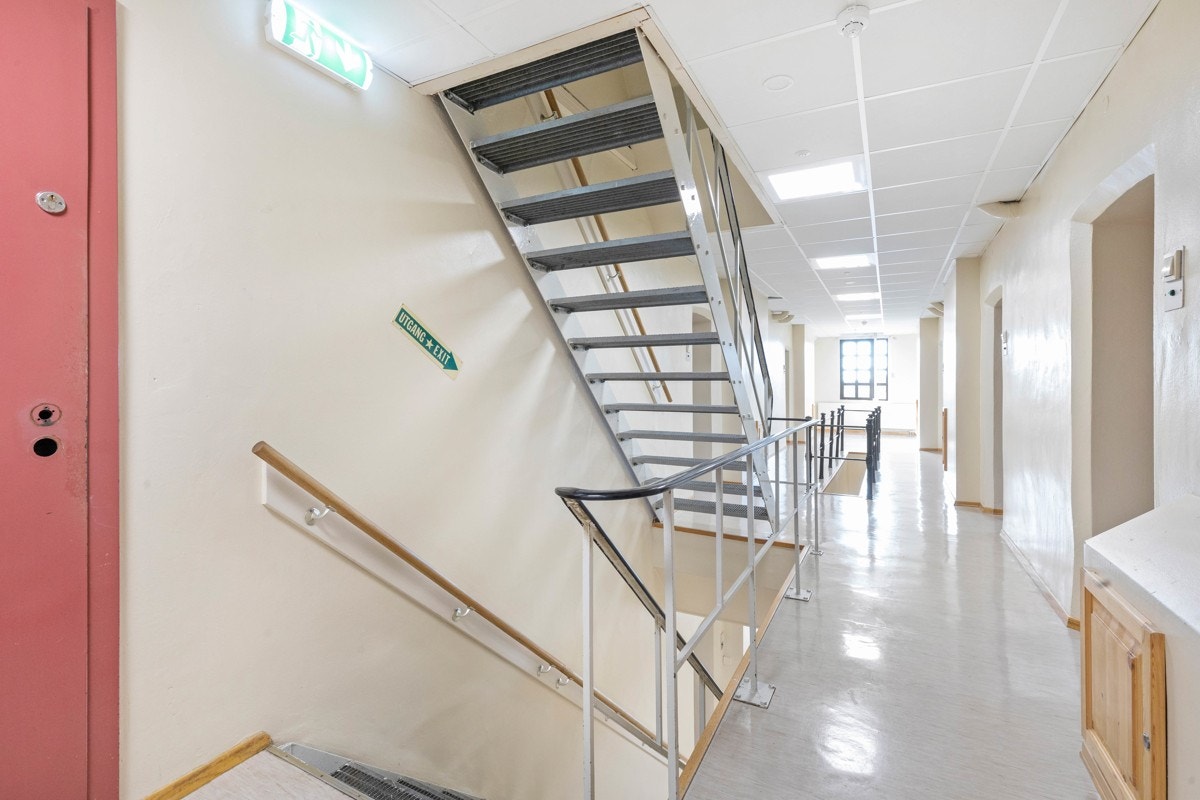 fra lukket avdeling Galleribilde