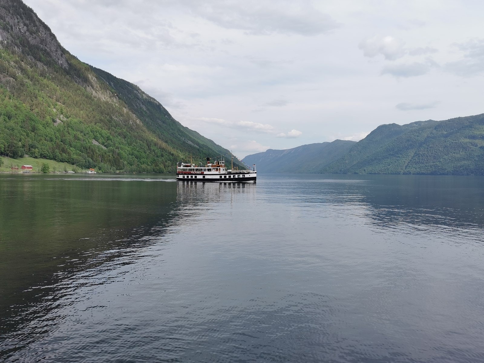Kanalbåten Henrik Ibsen Galleribilde
