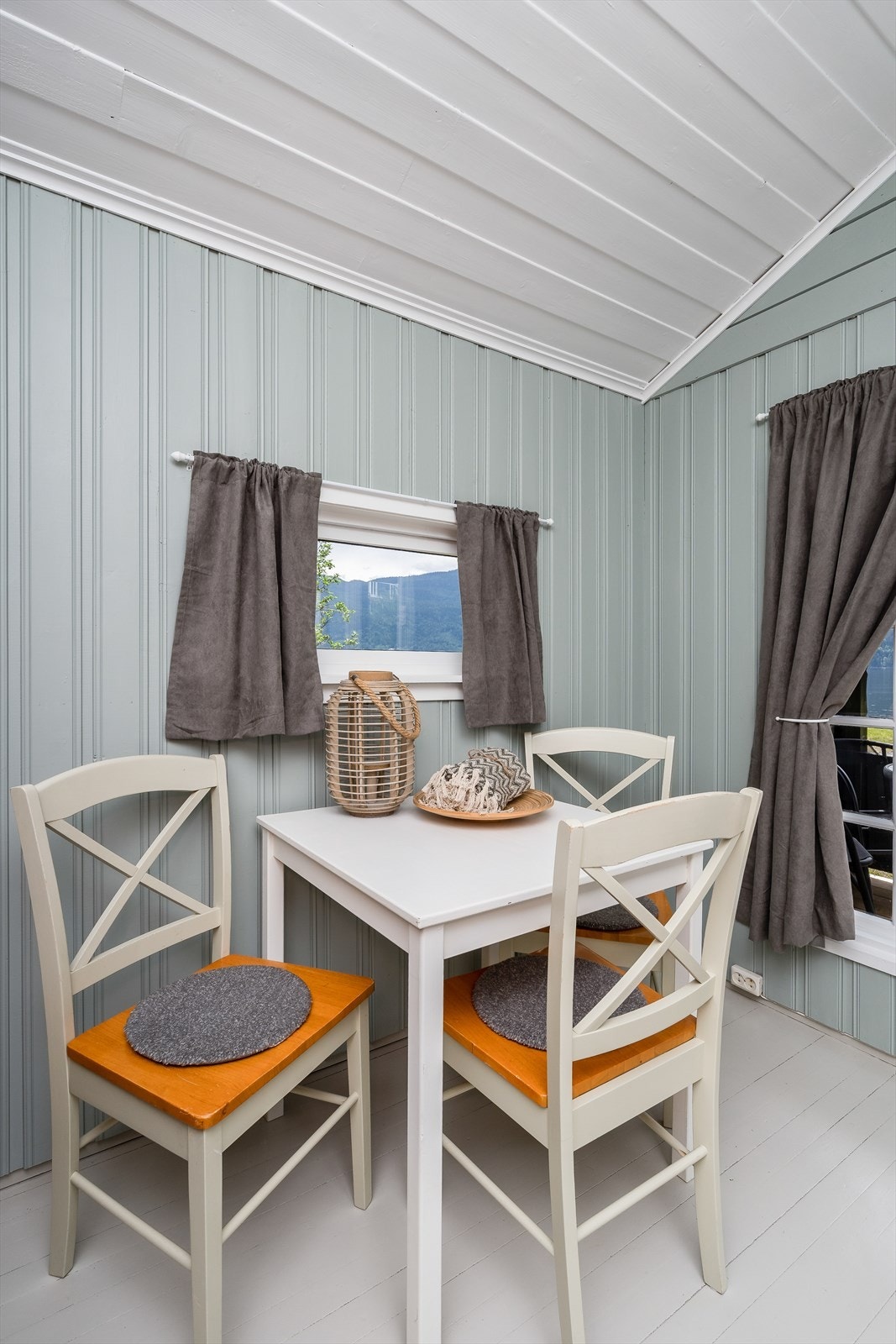 A7M02017 Galleribilde