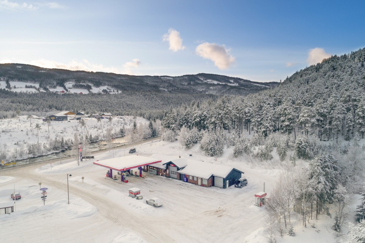 Tomten grunnareal er ca. 5 234 m² Galleribilde