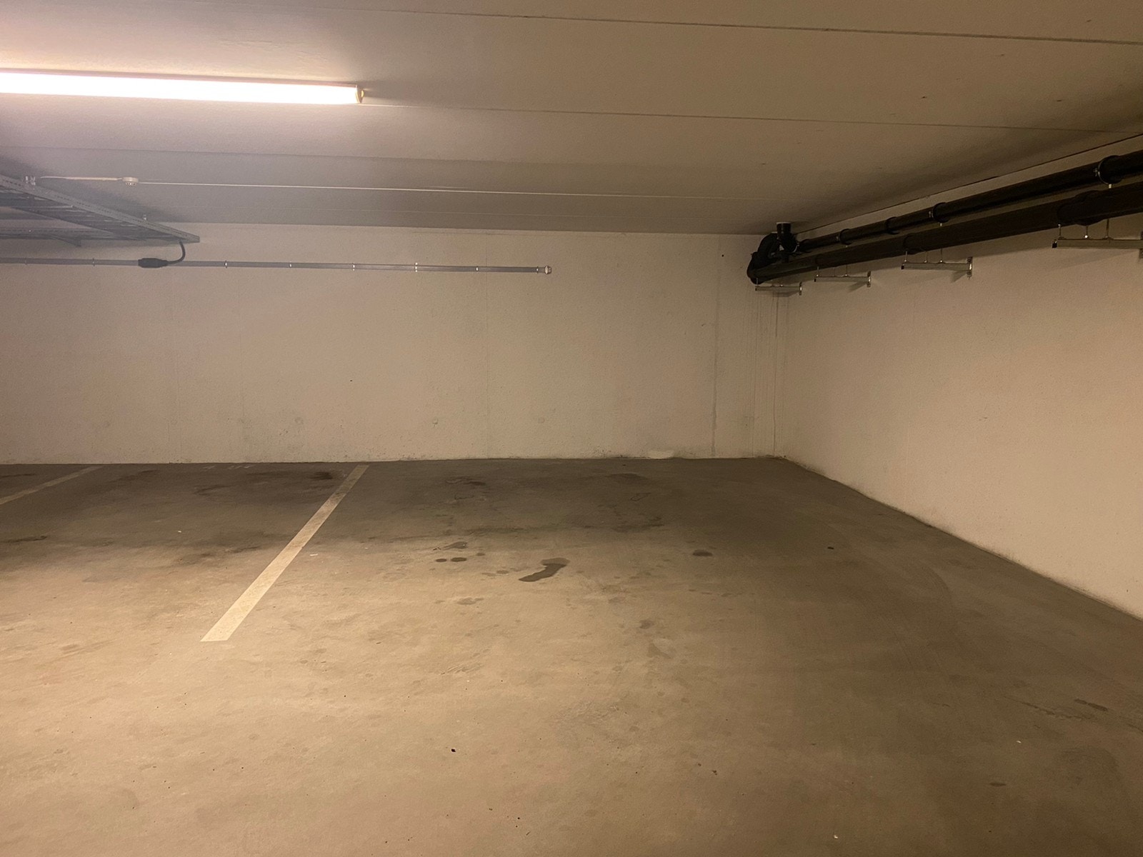 stor parkeringsplass Galleribilde