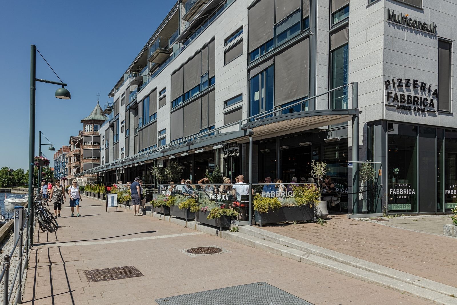 Boligen ligger 300 meter fra brygga Galleribilde