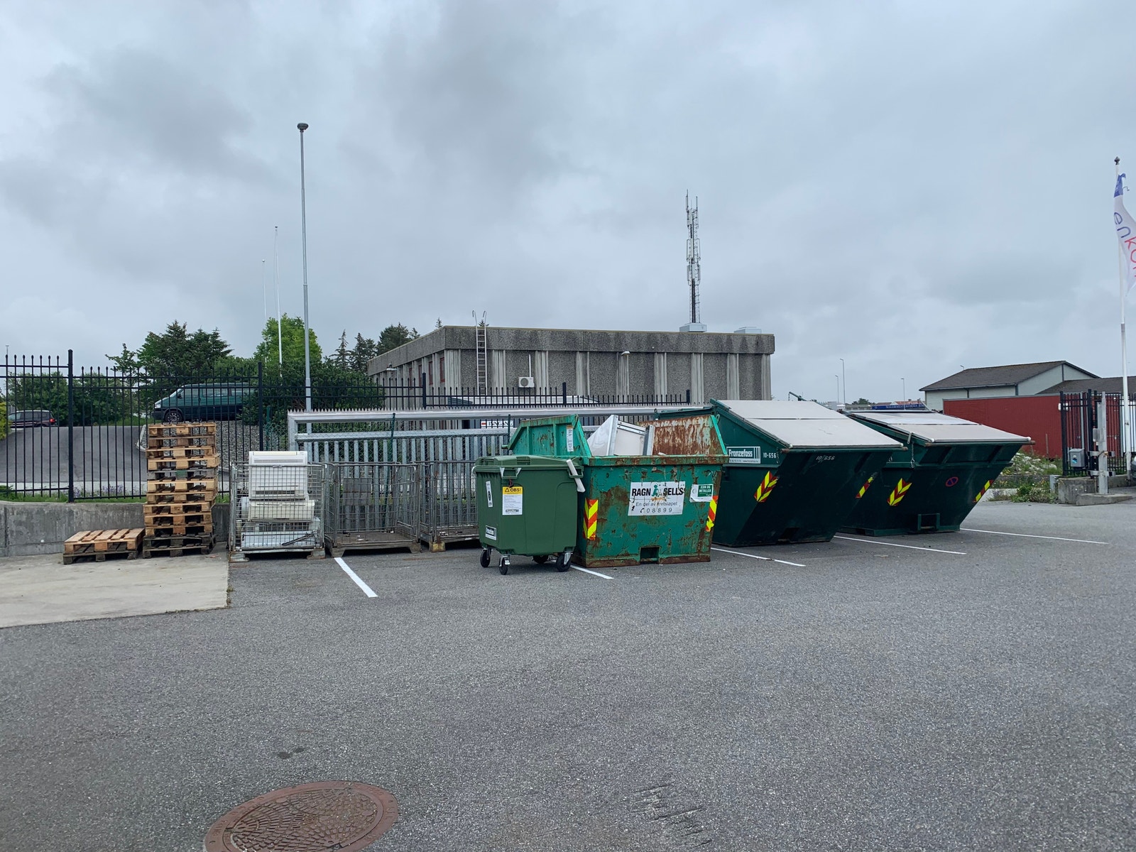 Avfallshåndtering på egen tomt Galleribilde