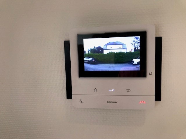 Ringeanlegg med innvendig fargeskjerm Galleribilde