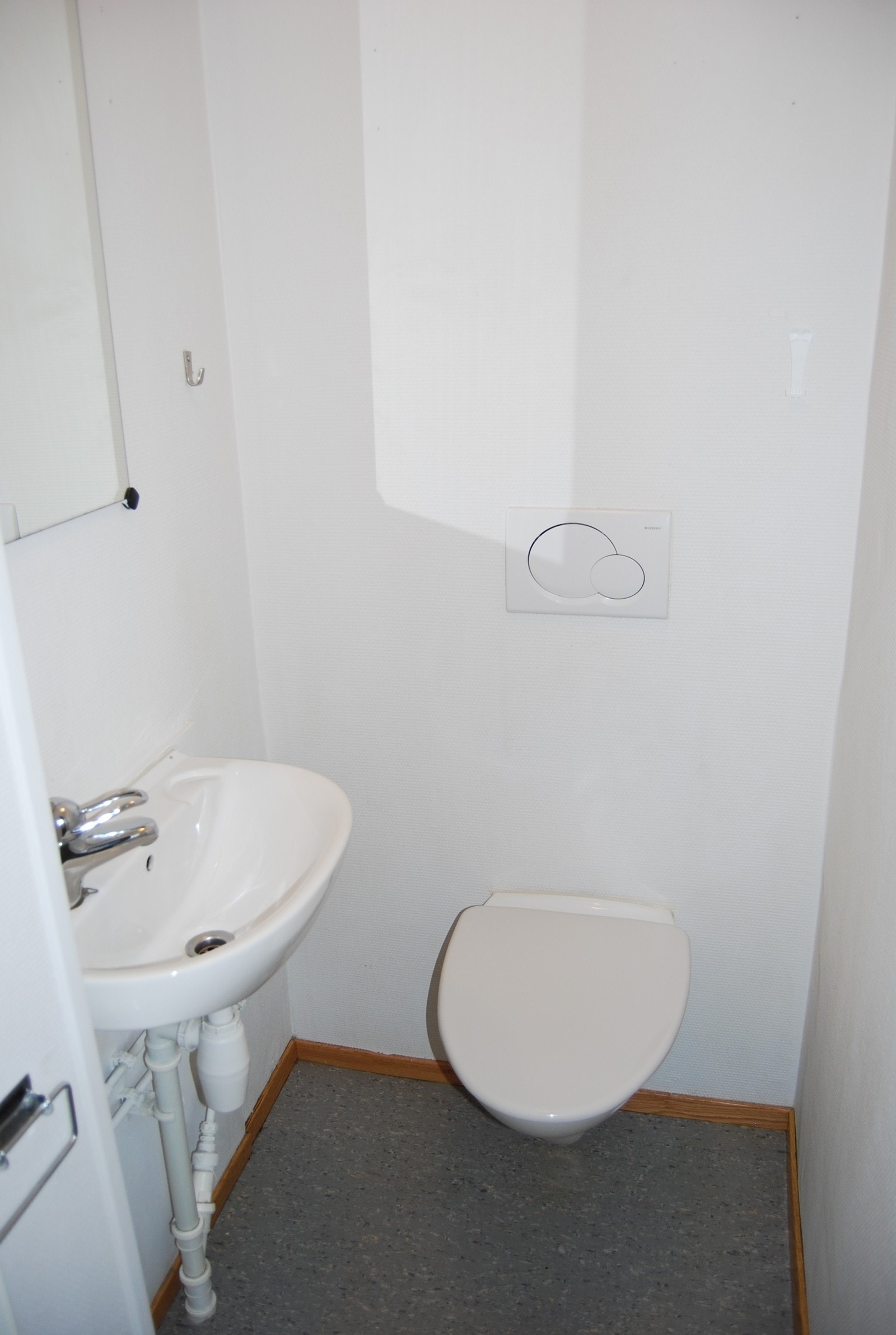 Separat toalett Galleribilde