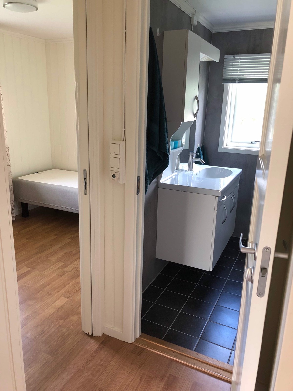 Skyvedør inn til soverom Galleribilde