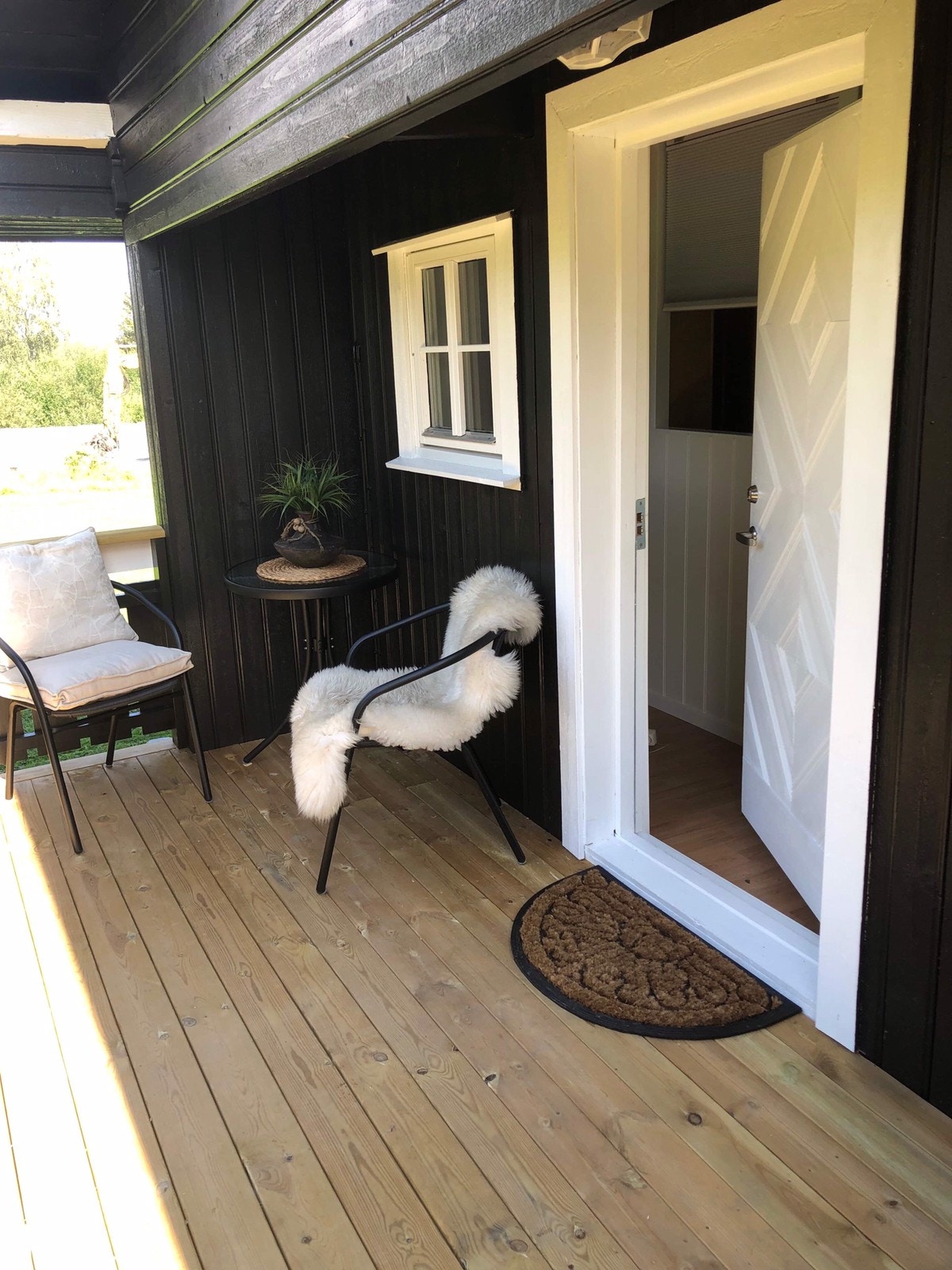 Koselig liten terrasse Galleribilde