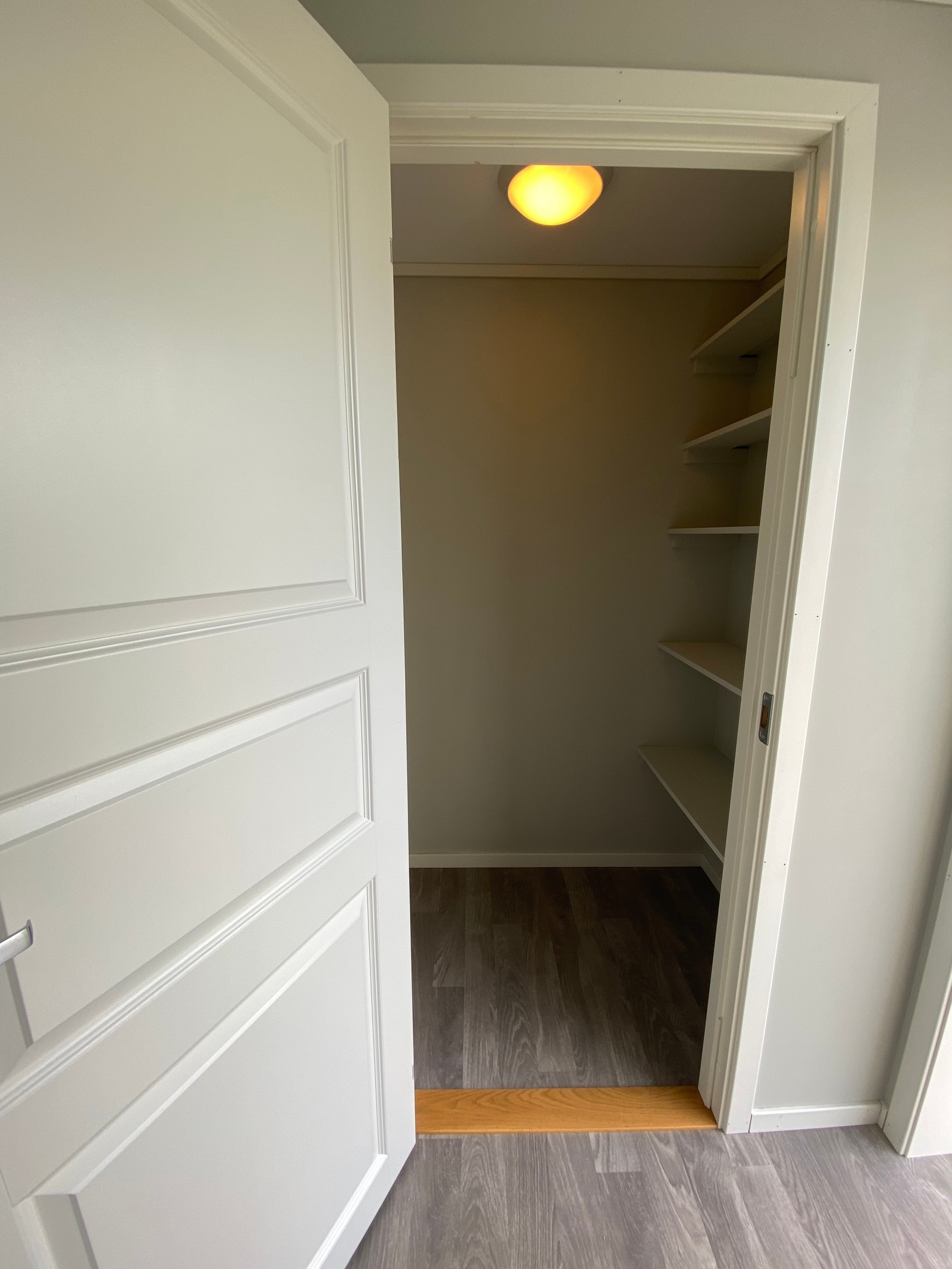 Bod i gangen Galleribilde