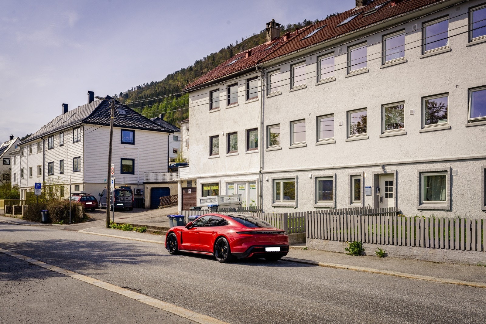 Løbergsveien 47D ligger sentralt på Solheim med kort avstand til sentrum. Gangavstand til kollektivtransport og matbutikk. Galleribilde