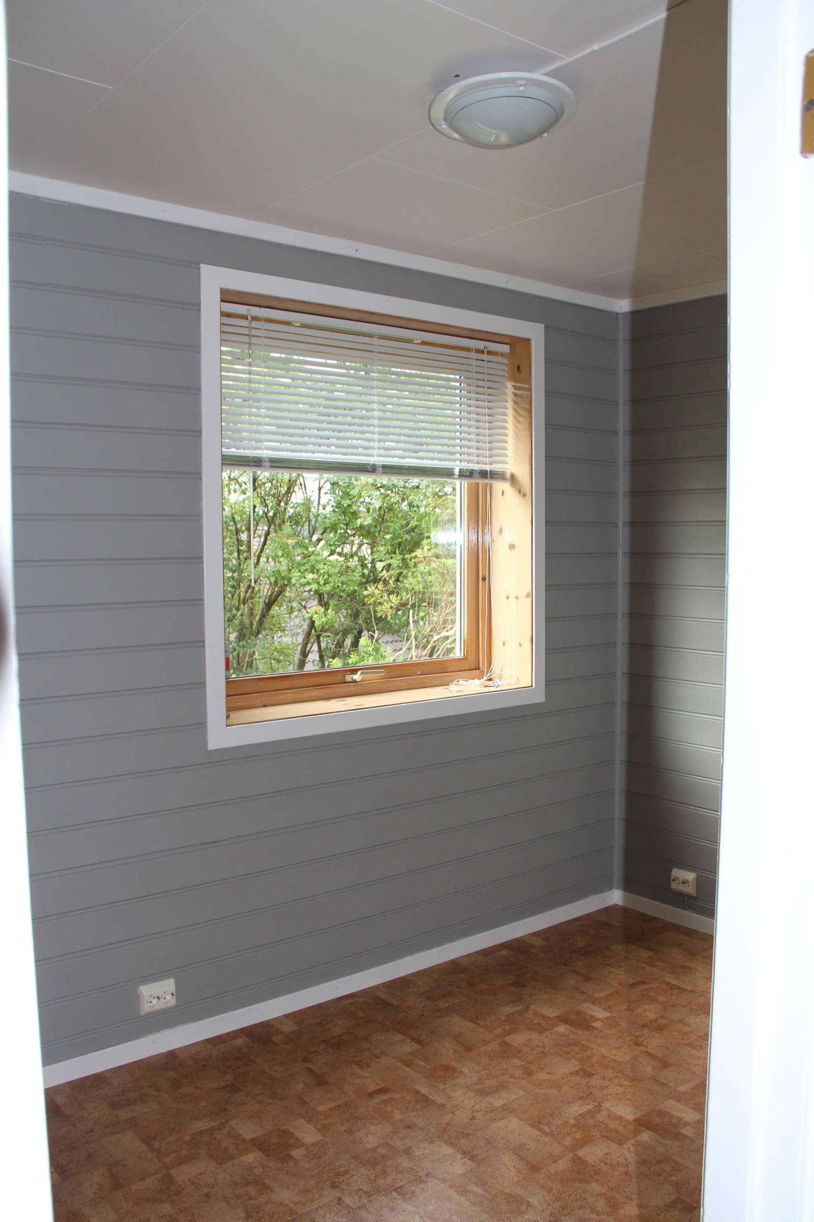 Soverom/kontor med inngang fra stue Galleribilde