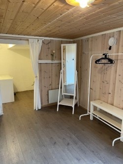 Rom 8, m inngang til walk in closet Galleribilde