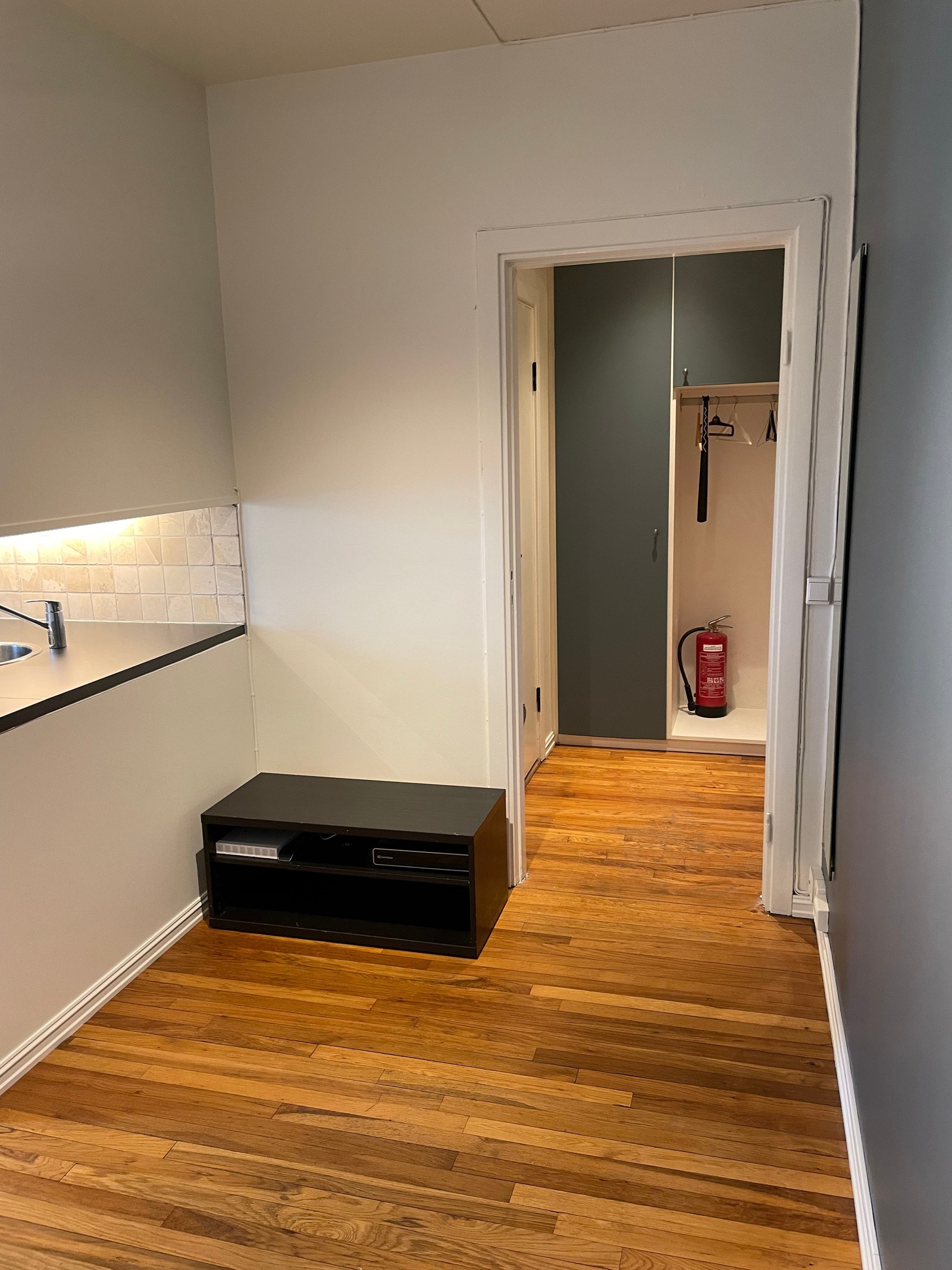 Tv-plass Galleribilde