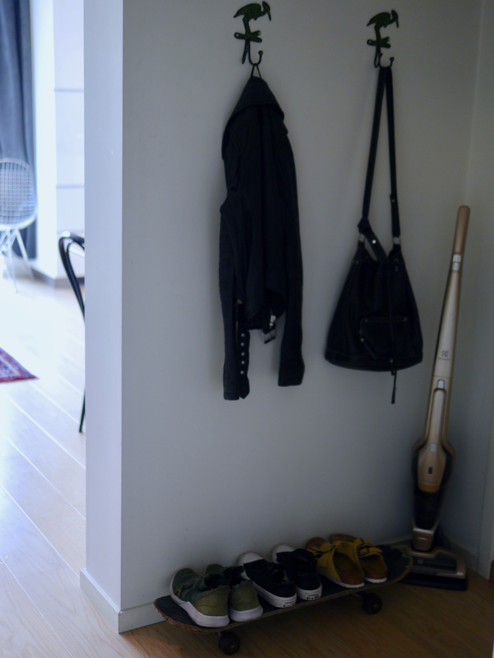 Her skal det settes opp flere knagger. Galleribilde