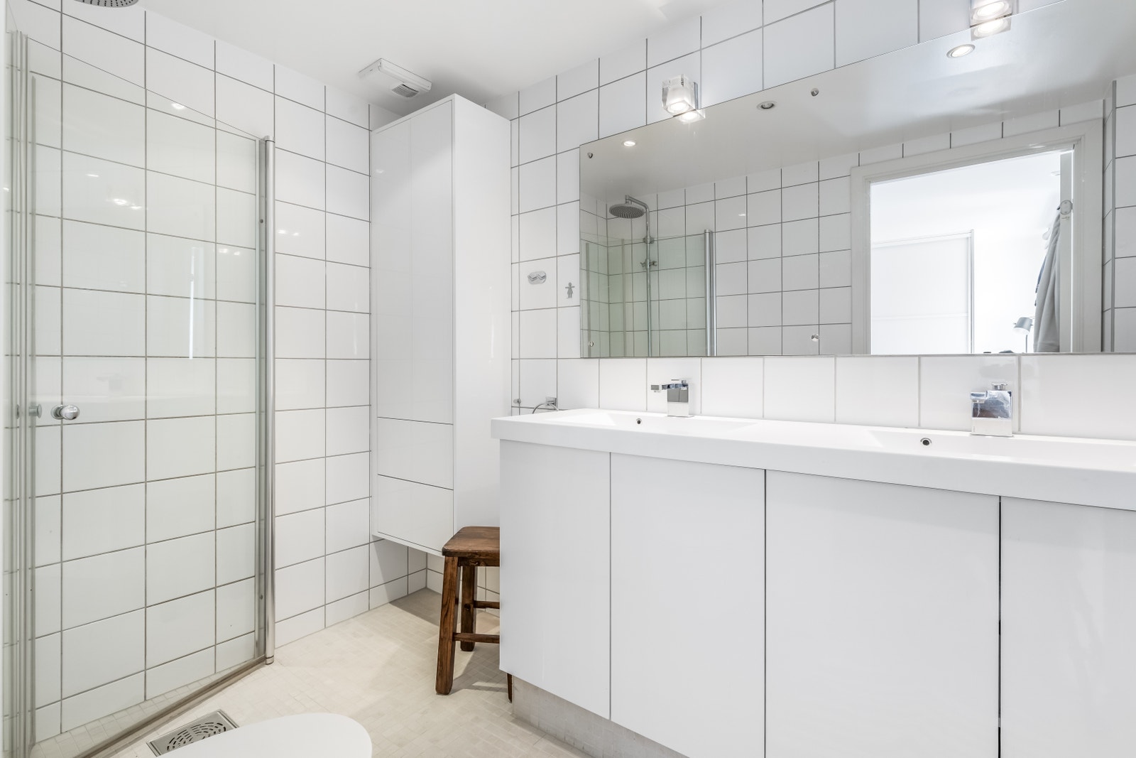 Bad nede Galleribilde