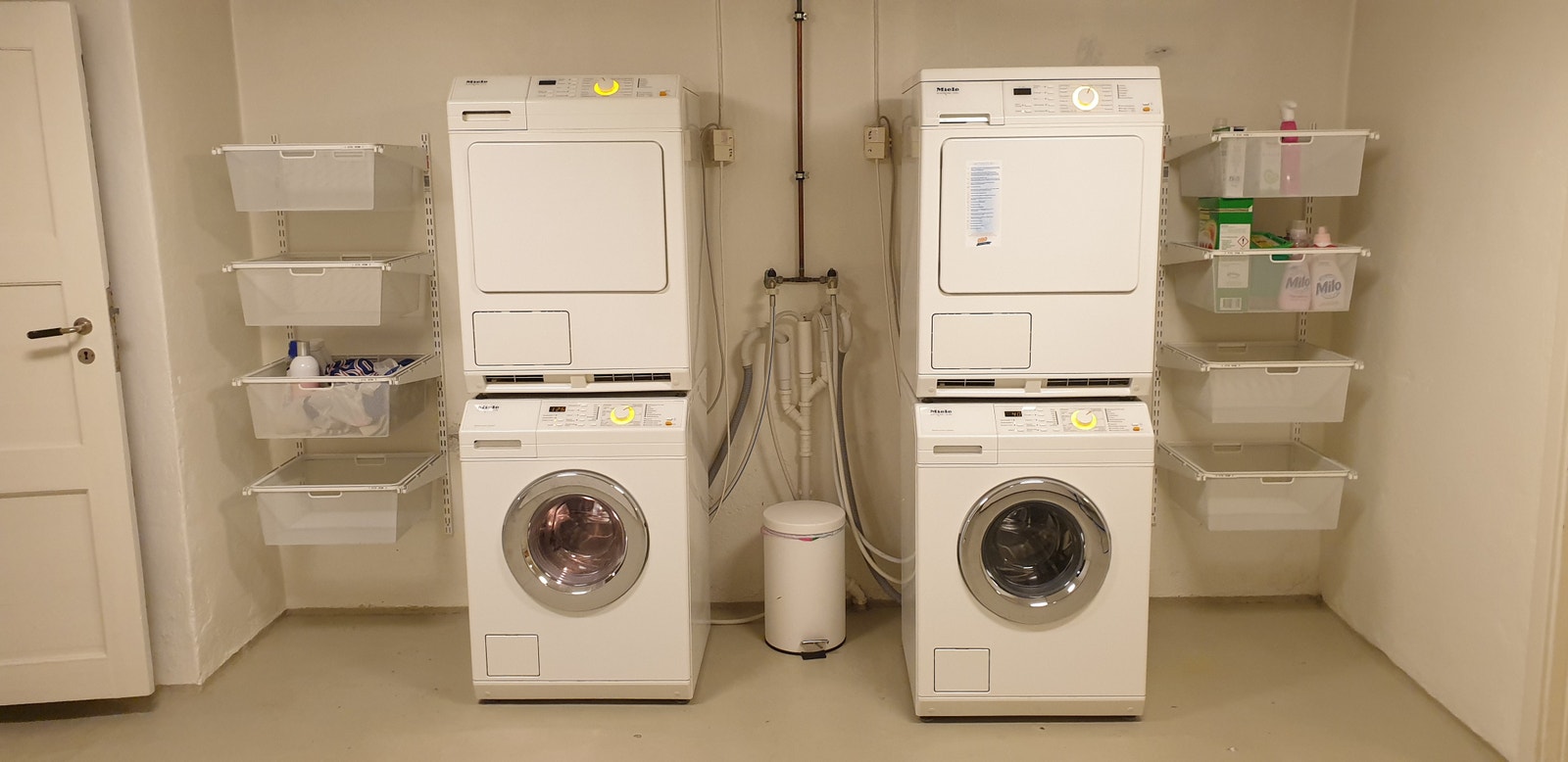 Stort vaskerom med gode tørkemuligheter. Galleribilde