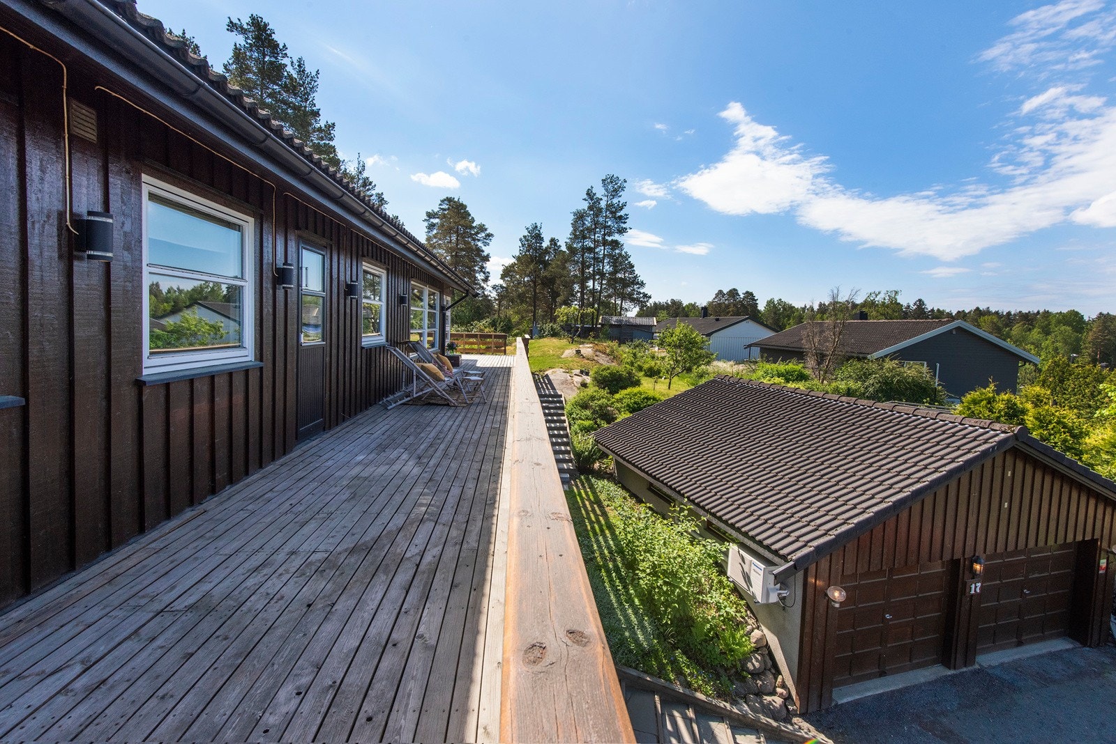 Fin utsikt og lite innsyn fra naboer. Galleribilde