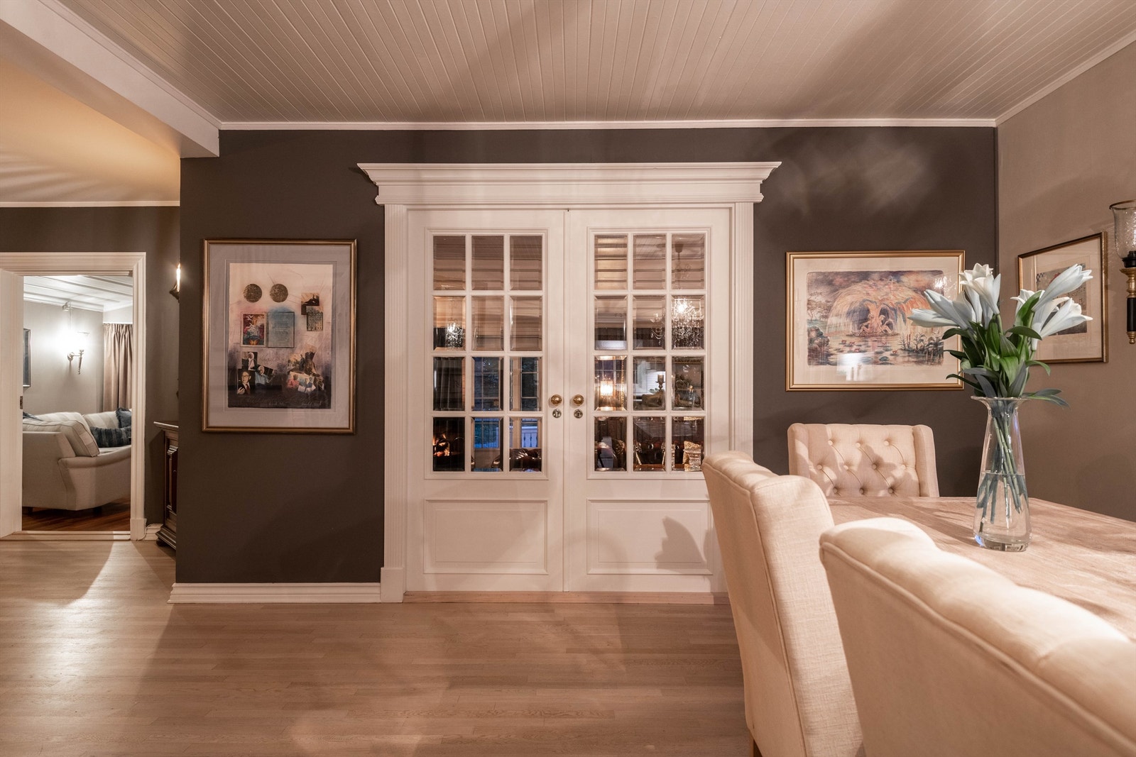 Stuene gir familien mulighet for felles såvel som individuelt opphold. Galleribilde