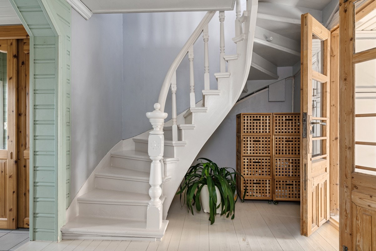 Trappen opp til andre etasje. Galleribilde