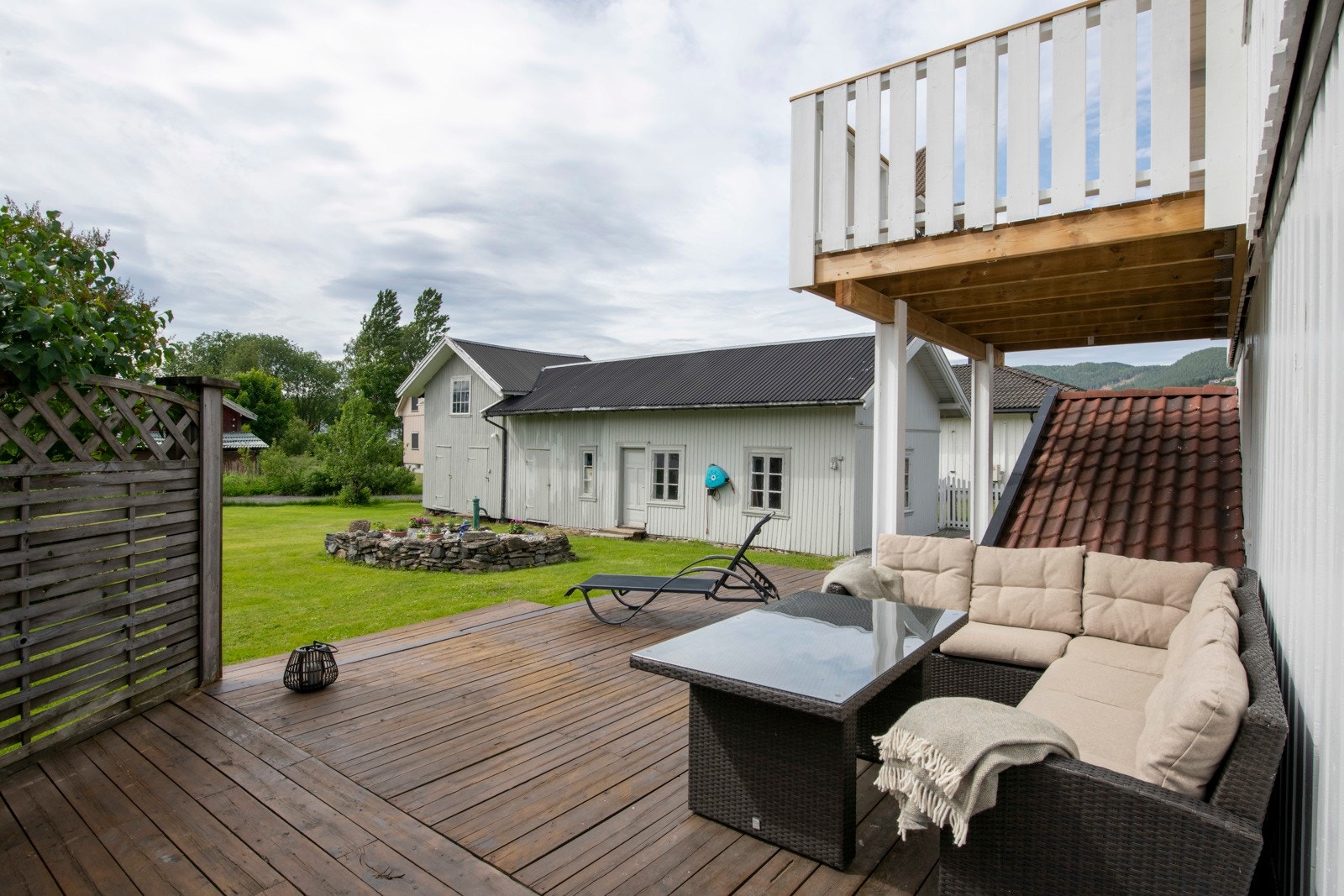 Solrik markterrasse på ca. 48 kvm. Galleribilde