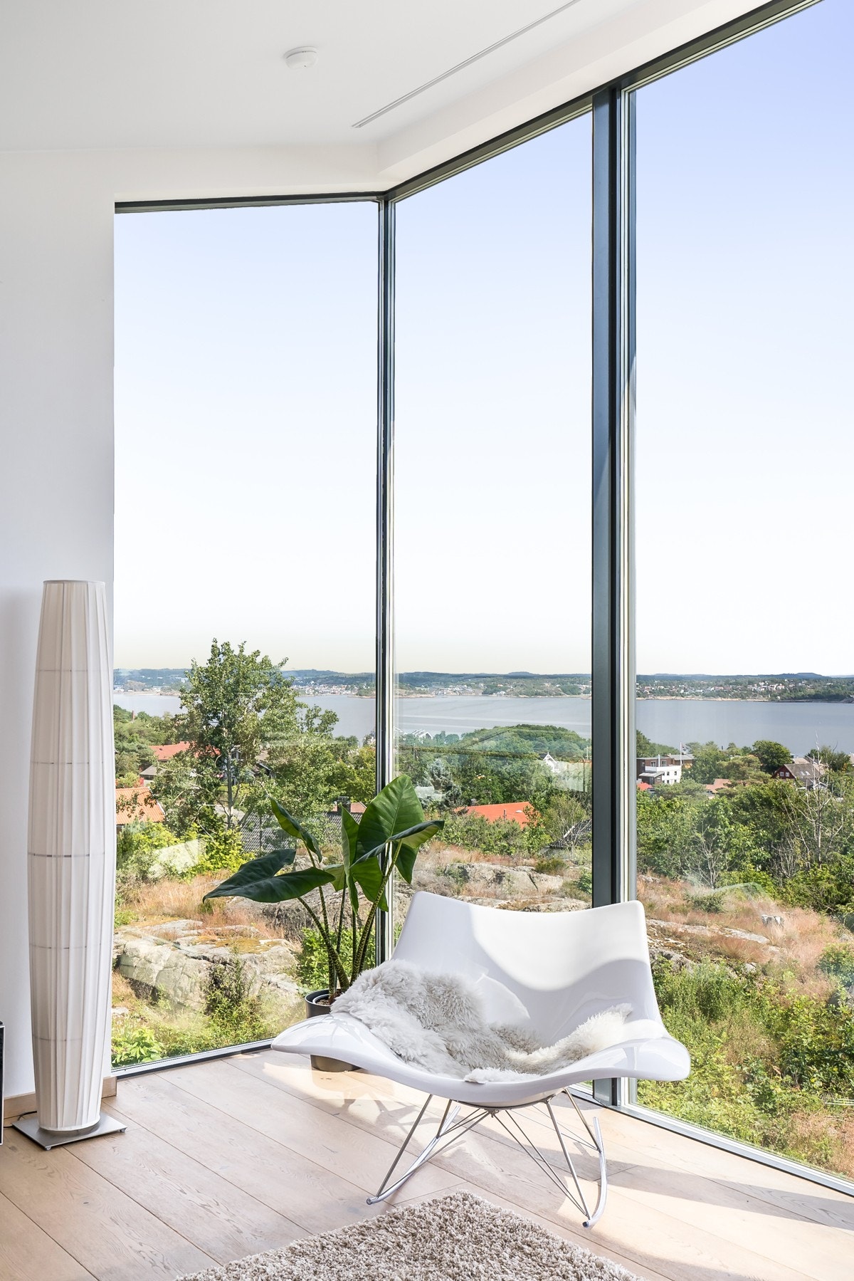 Her har du virkelig panoramautsikt over Larviksfjorden og rett inn Viksfjord. Galleribilde