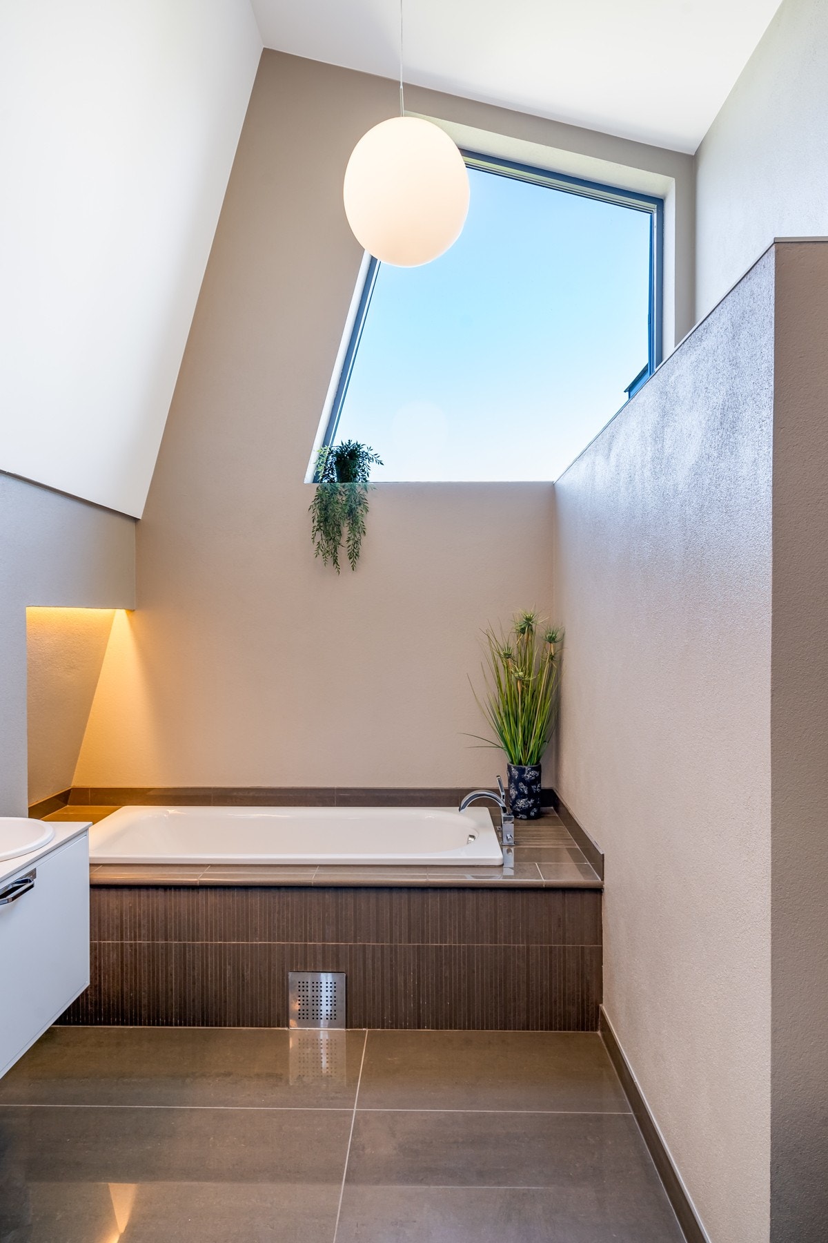 Fyll badekaret med varmt vann og velduftende såper - her er det enkelt å kjenne på hvilepulsen. Galleribilde