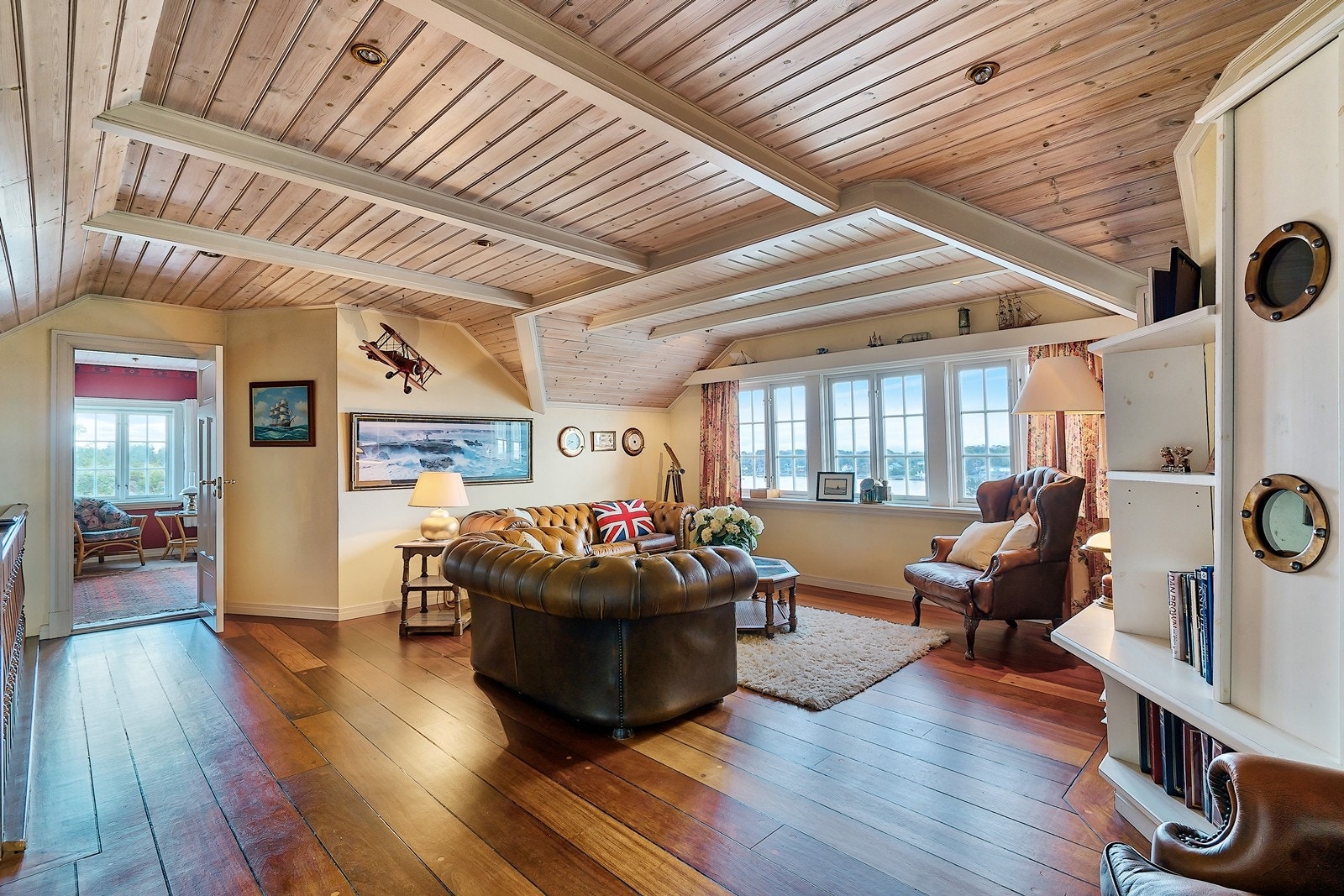 Loftsstue Galleribilde