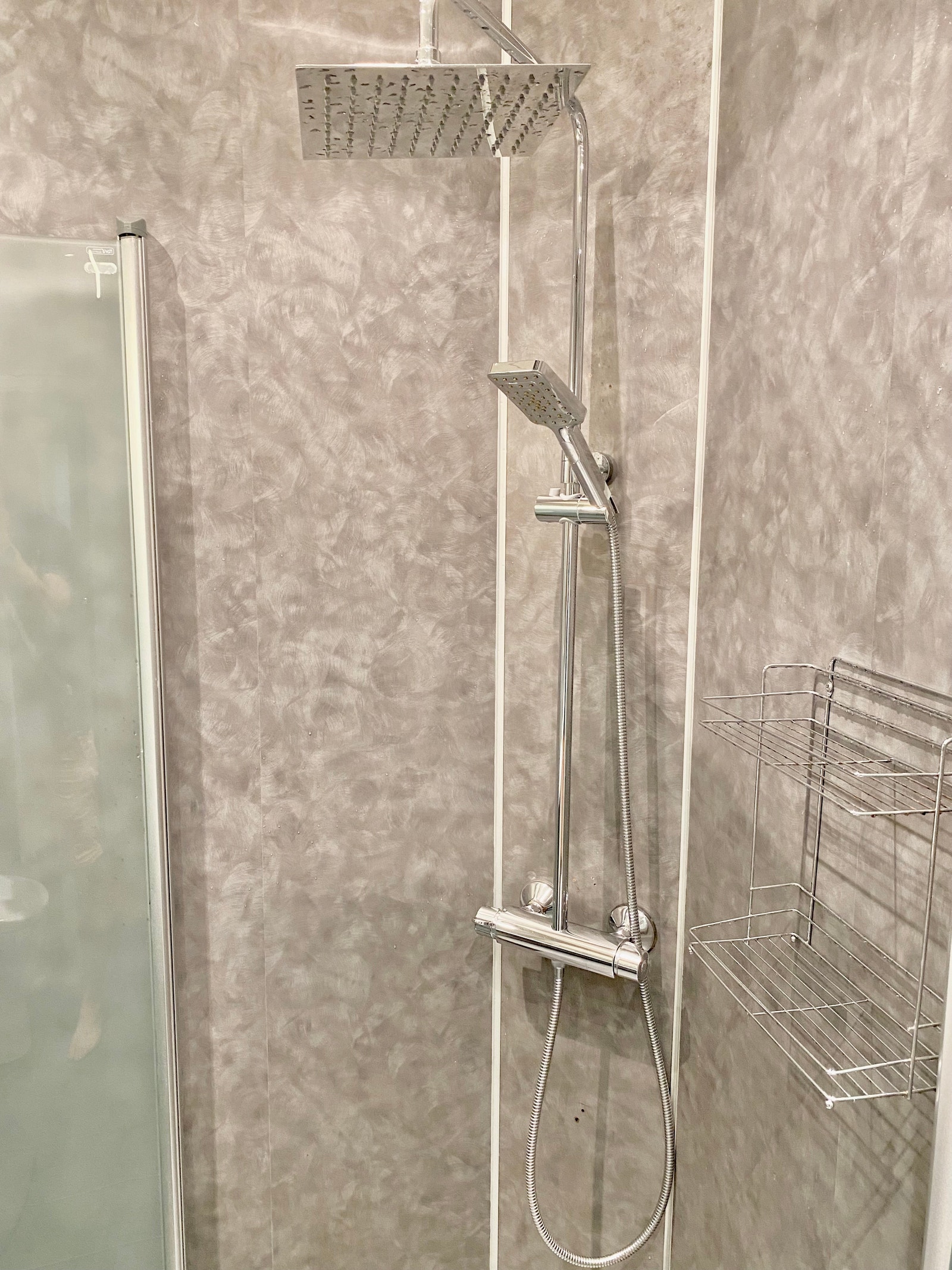 Rainshower Galleribilde