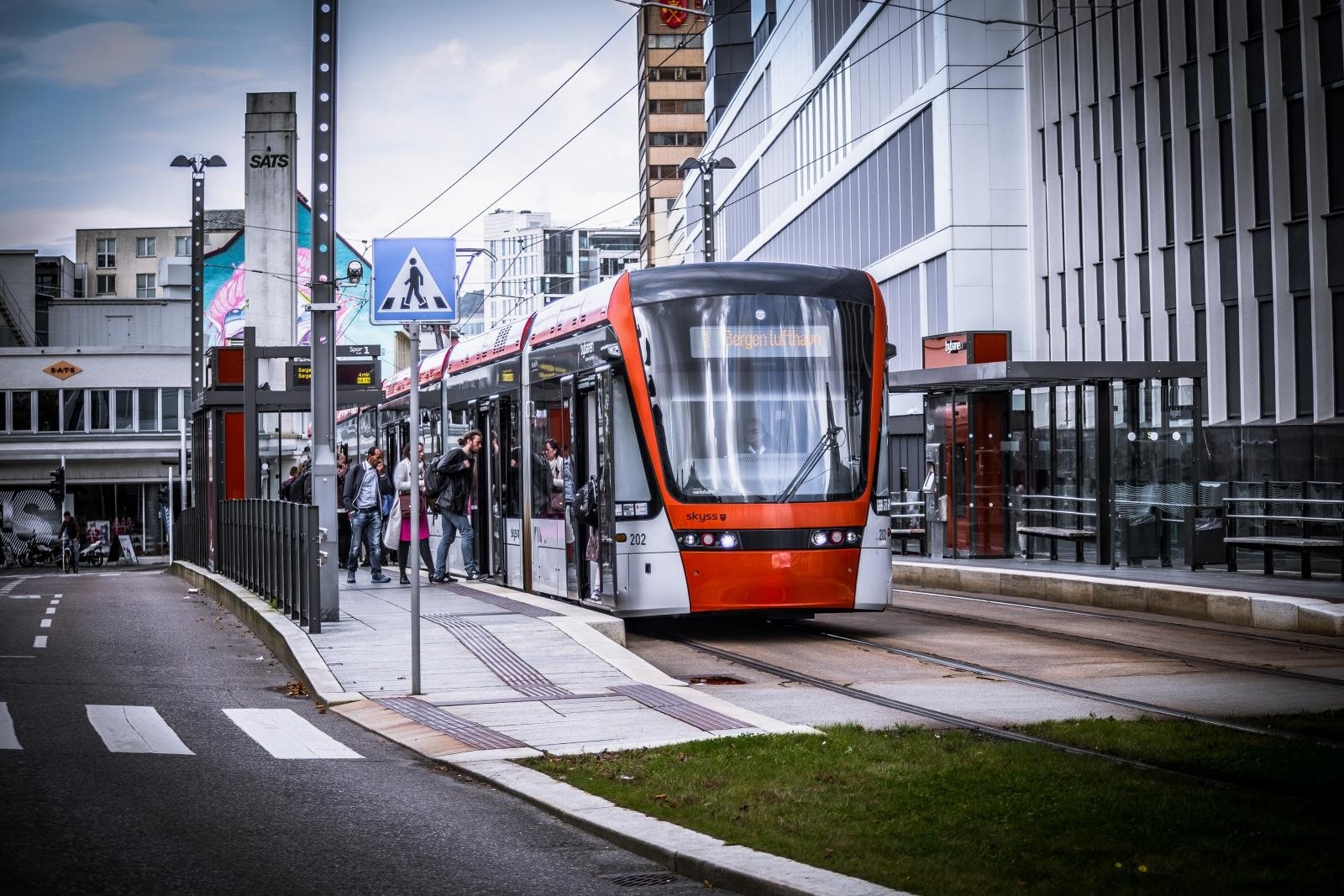 Er du glad i trening er veien heller ikke lang til treningssentre, hvorpå det nærmeste er SATS i Lars Hilles gate (her er også bybanestopp). Galleribilde