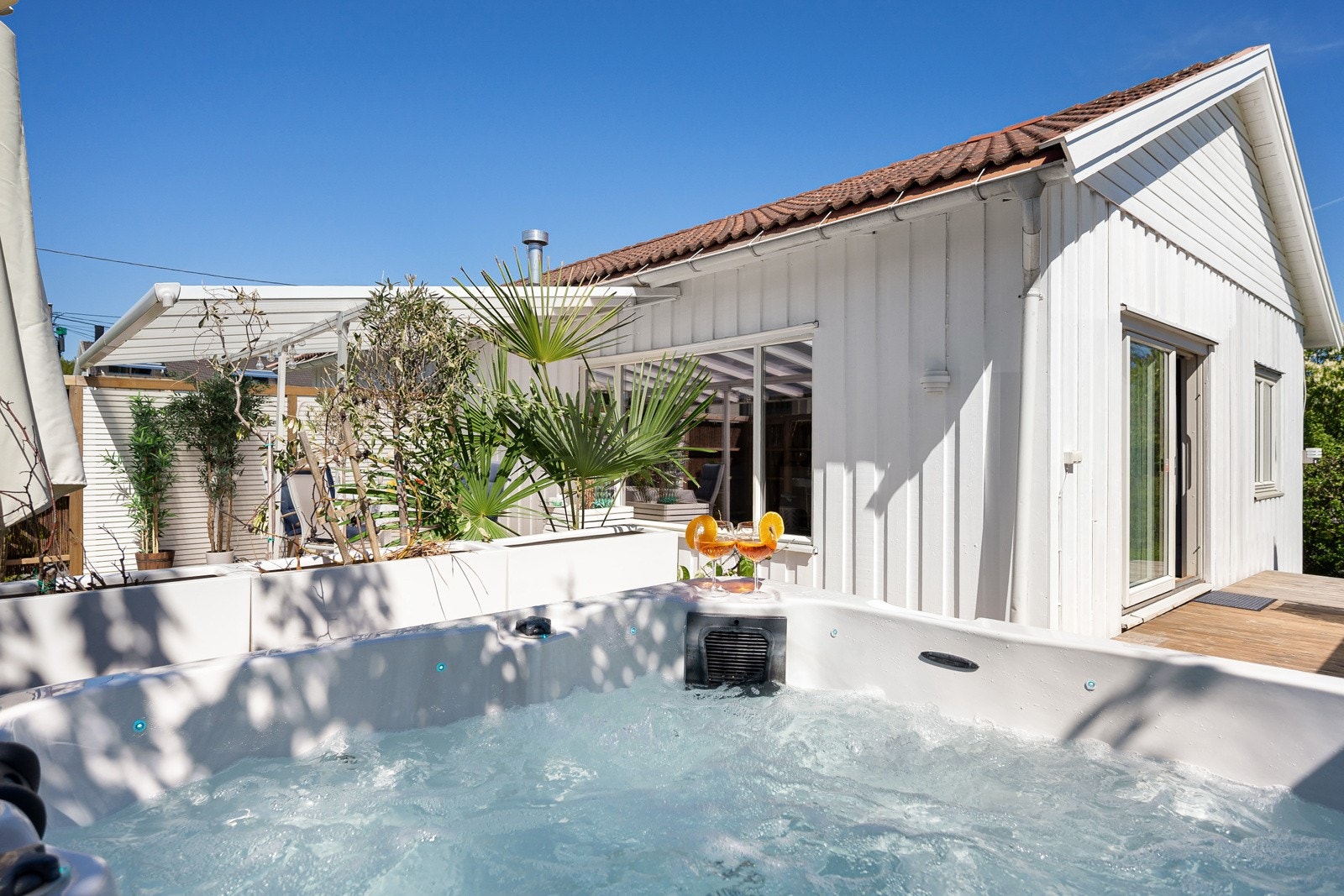 Deilig boblebad følger med kjøpet. Galleribilde