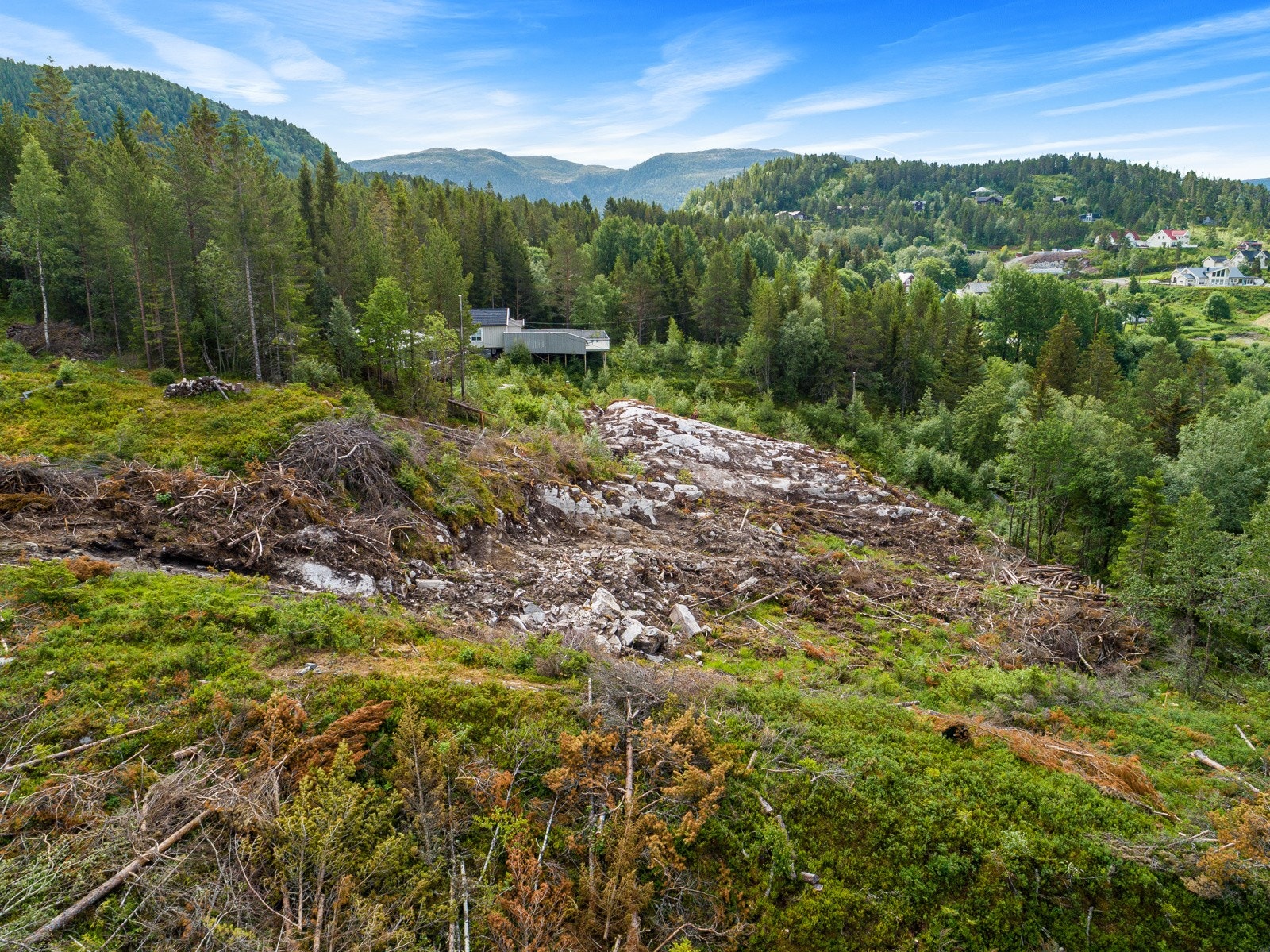 Ta kontakt med megler ved interesse Galleribilde