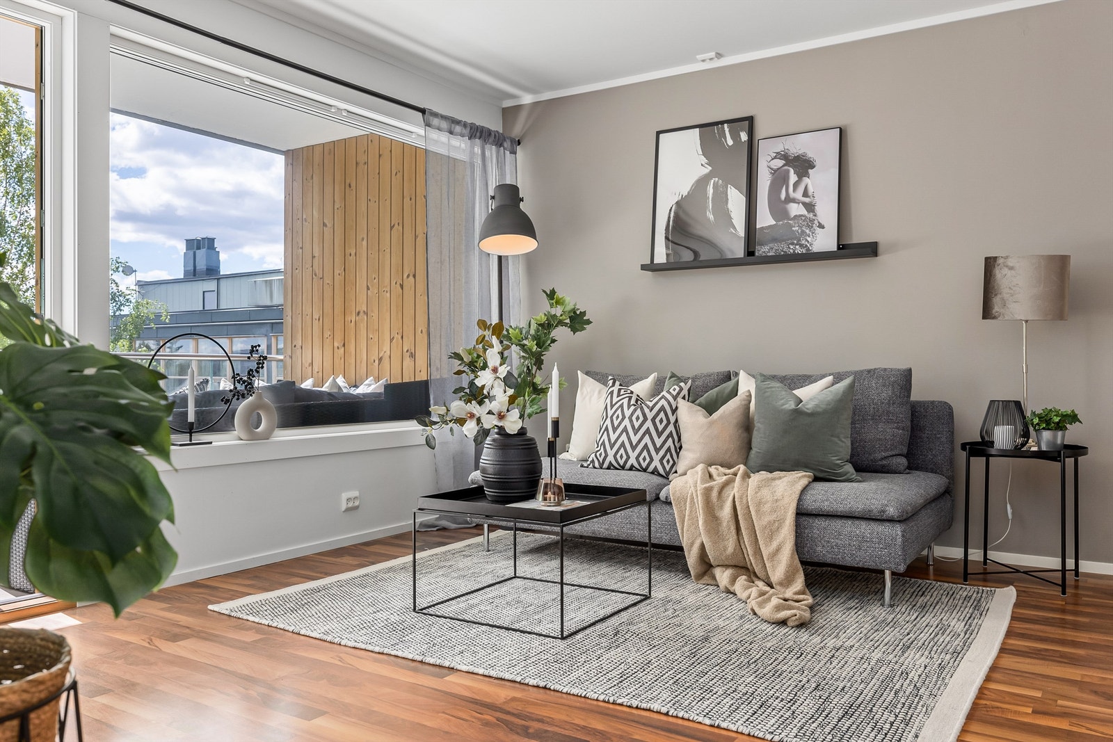 Planløsningen er meget funksjonell som gjør det enkelt å innrede stuen etter ønske og behov. Galleribilde