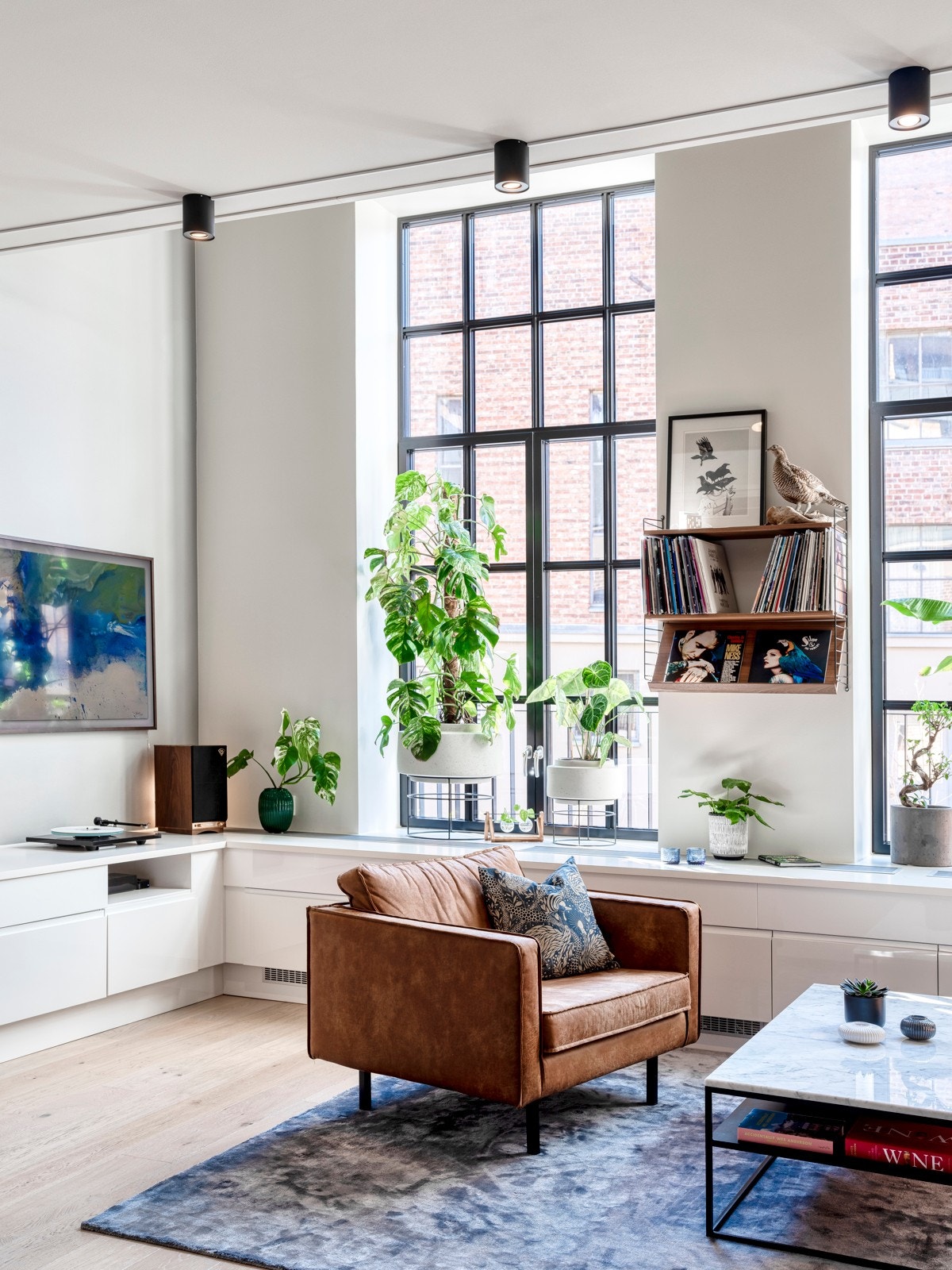 Stuen er som skapt for hygge og sosiale anledninger Galleribilde