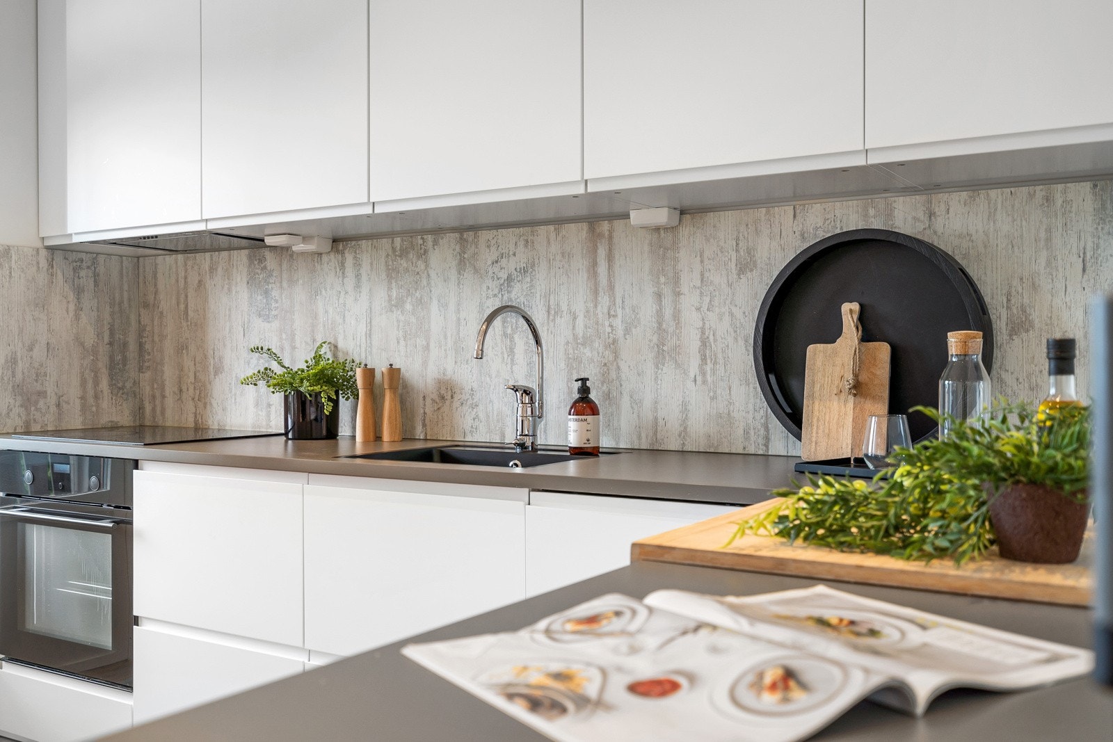 Kjøkkenet fremstår i god stand uten tegn til avvik og er blitt vurdert til tilstandsgrad 1 av takstmann Galleribilde