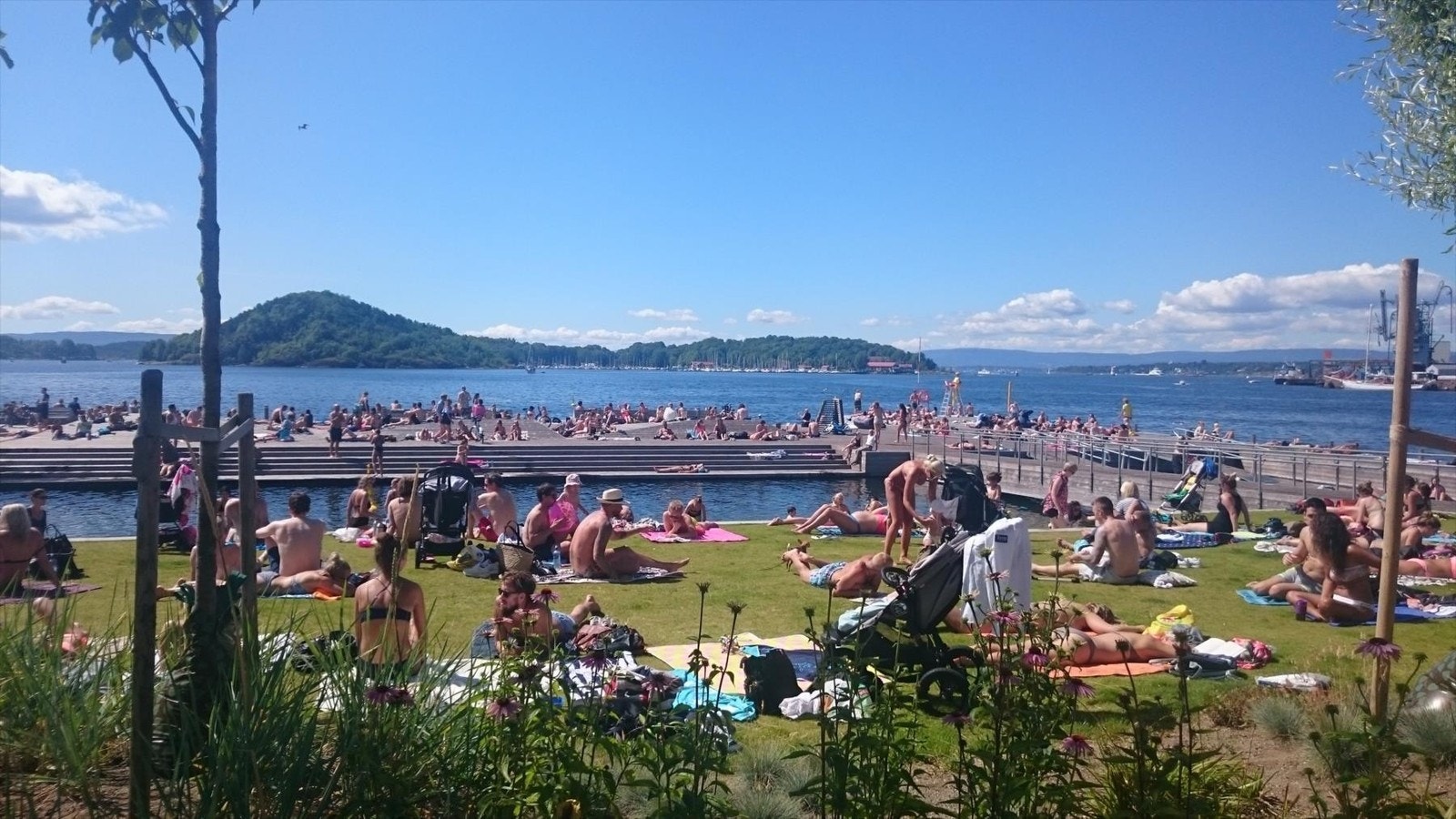 Her kan du bo med gåavstand til stranda, midt i byen..jpg Galleribilde